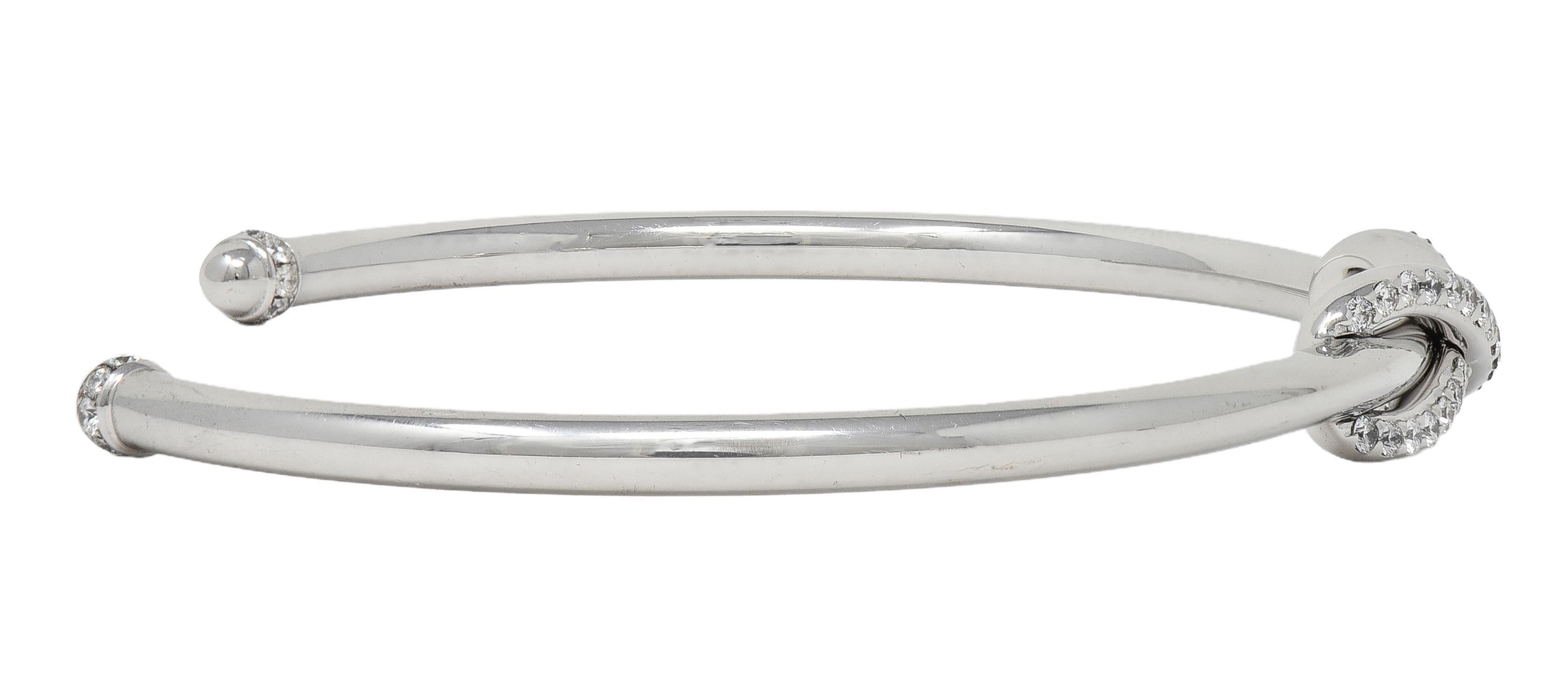 Tiffany & Co. Zeitgenössisches Diamantarmband aus 18 Karat Weißgold Unendlichkeitsmanschette im Angebot 1
