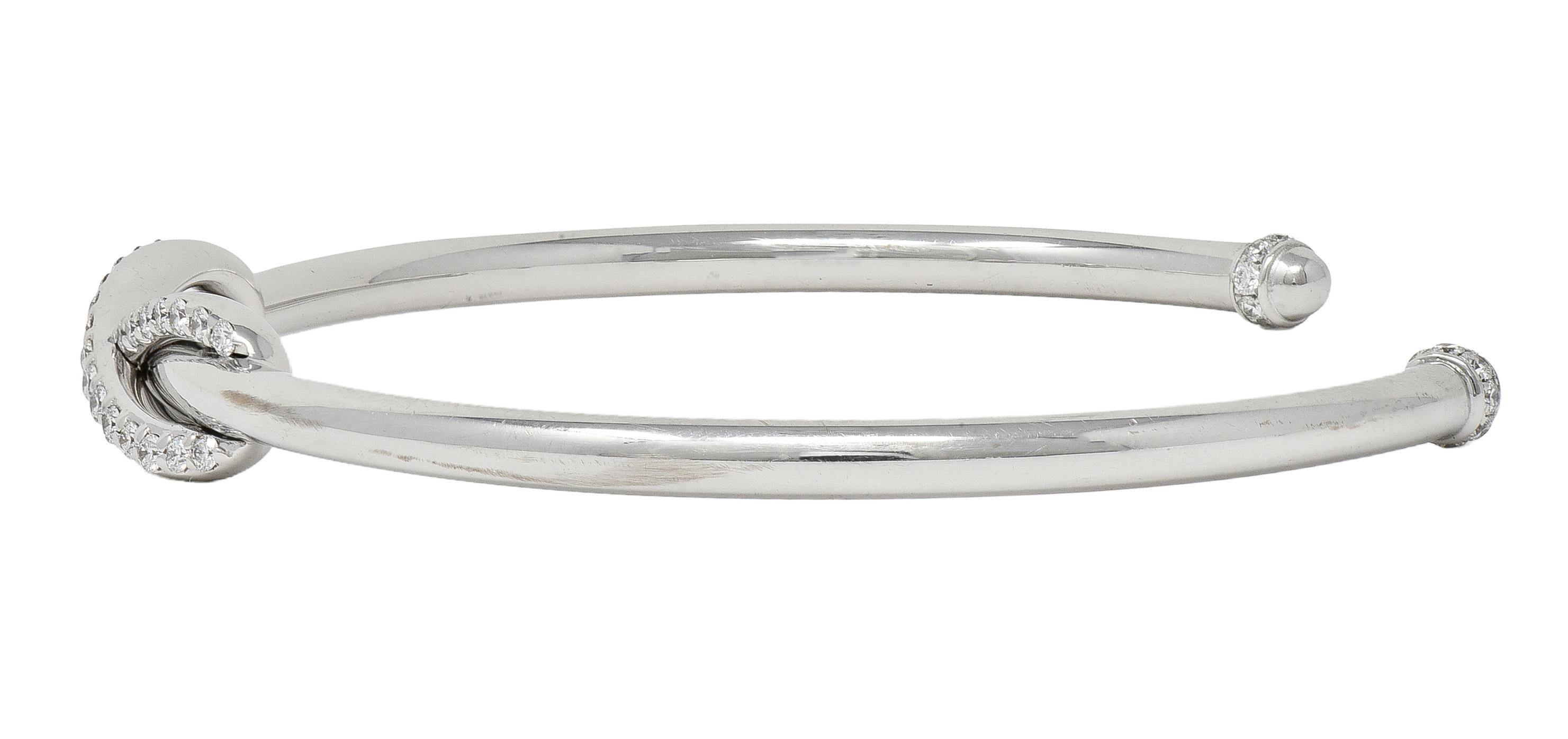 Tiffany & Co. Zeitgenössisches Diamantarmband aus 18 Karat Weißgold Unendlichkeitsmanschette im Angebot 2