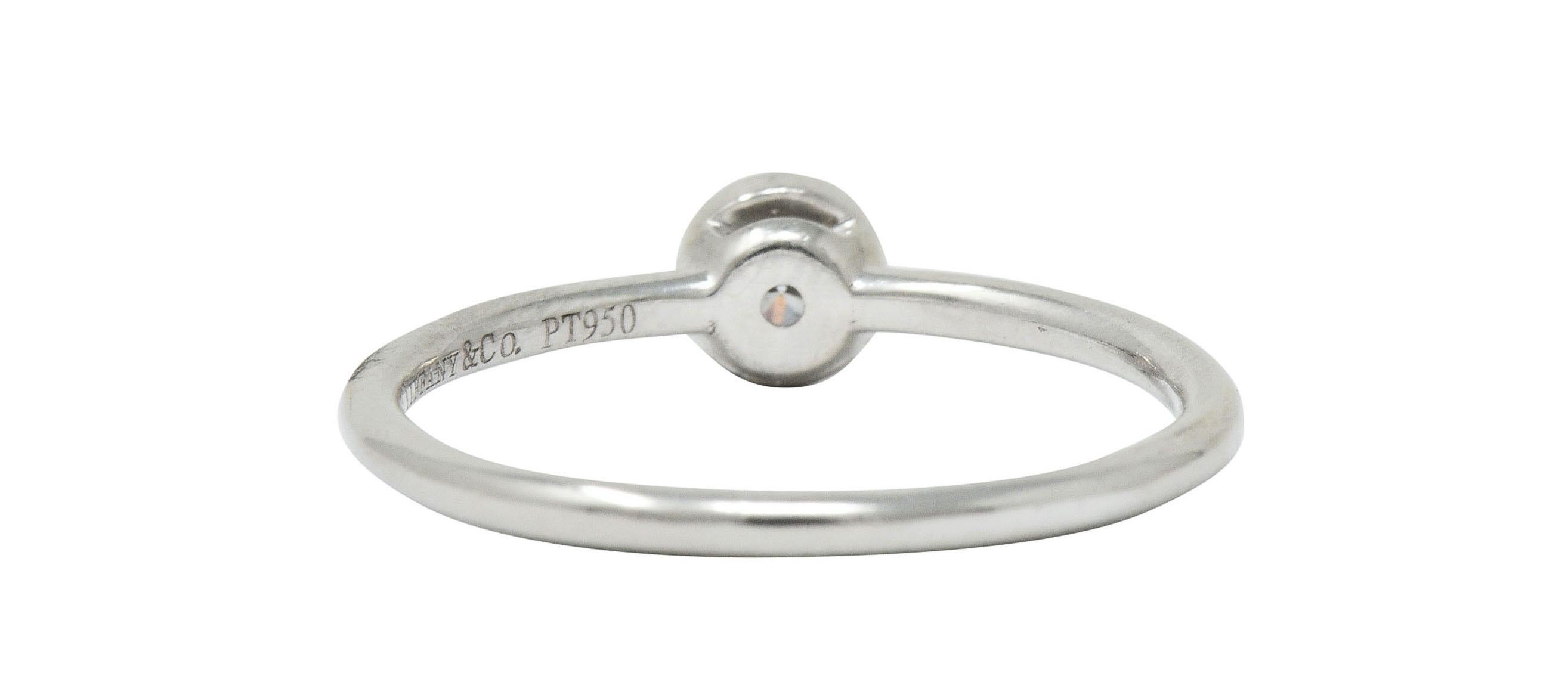 Tiffany & Co. Contemporary Diamond Platinum Bezet Solitaire Ring (Brillantschliff) im Angebot