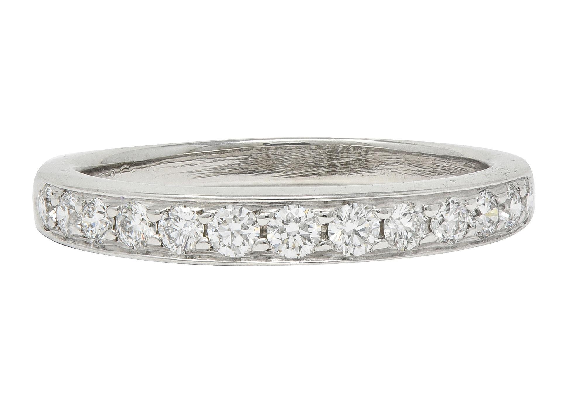 Tiffany & Co. Anneau de mariage contemporain en platine avec diamants ronds et brillants