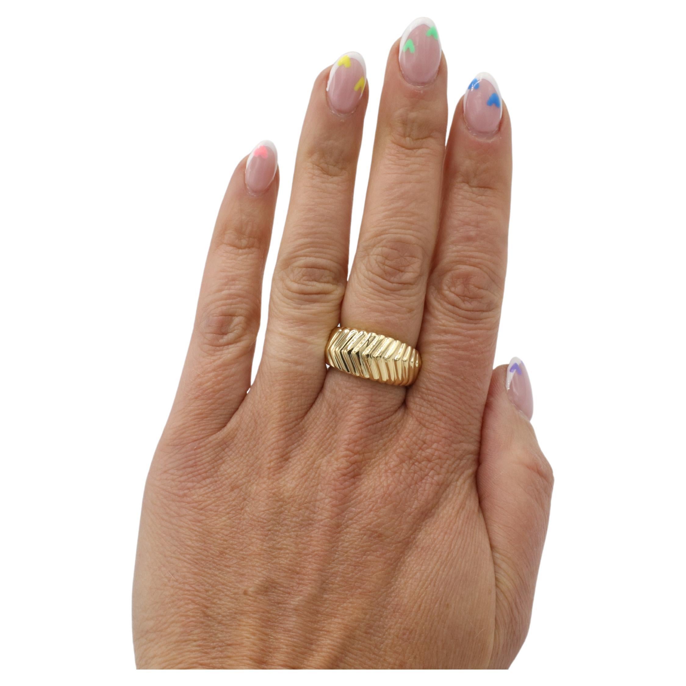 Tiffany & Co. Cordis 18 Karat Yellow Gold Chevron Style Band Ring 1998 1