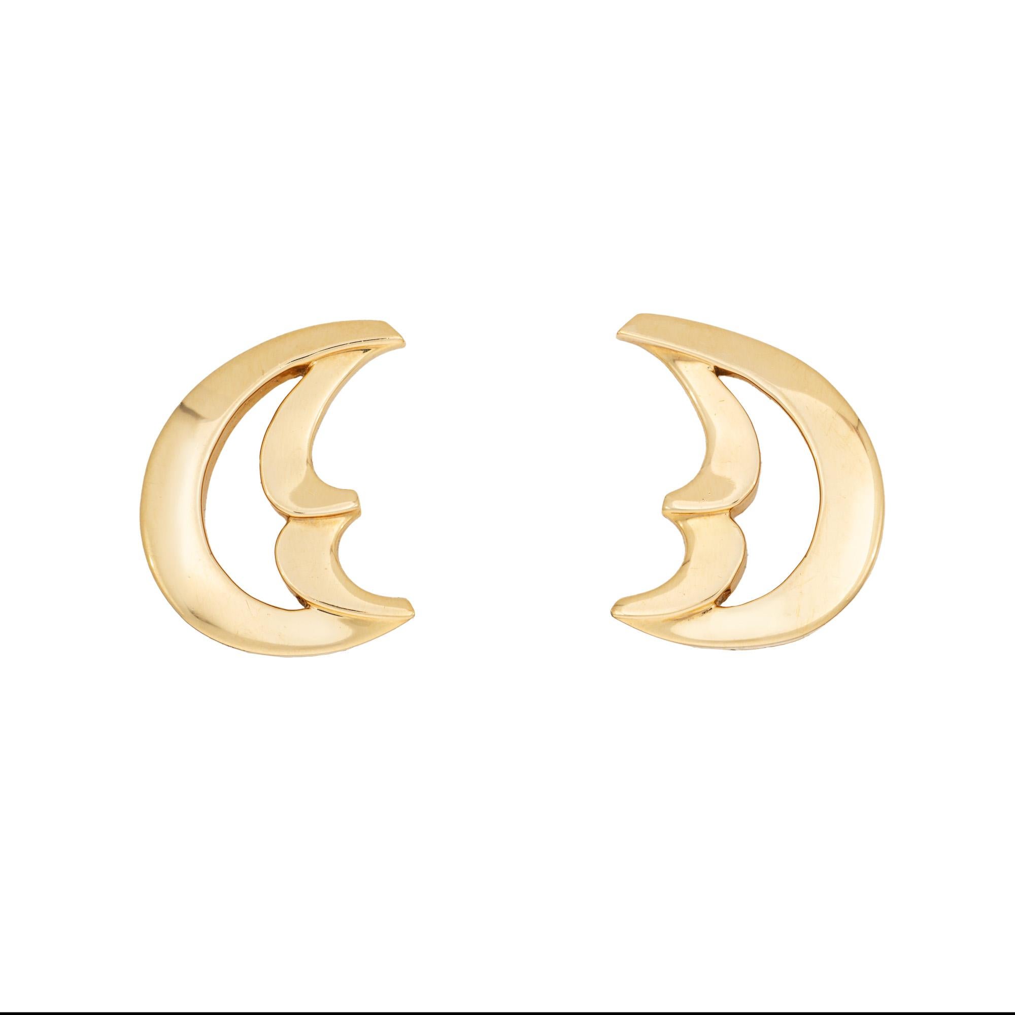 Finely detailed pair of vintage Tiffany & Co crescent moon earrings crafted in 18k yellow gold. 

Paloma Picasso created a number of iconic pieces during her tenure at Tiffany & Co. The crescent moon motif resonated with her design aesthetic and