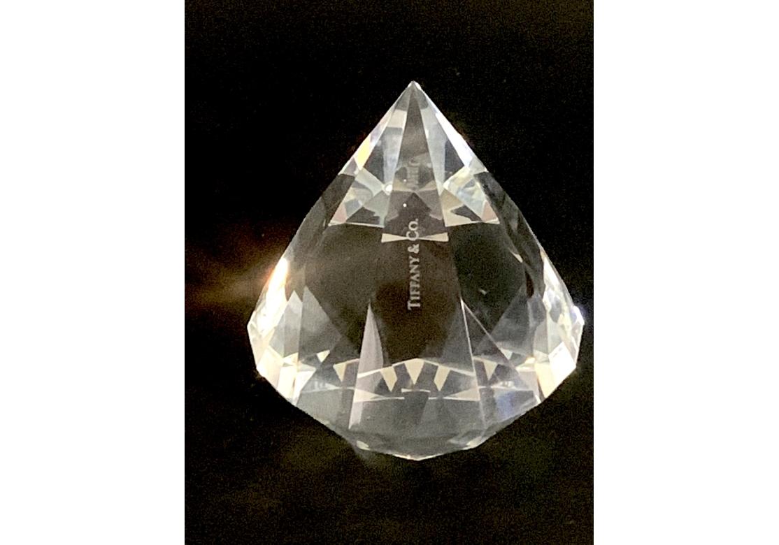 Tiffany & Co Crystal Art Glass Modern Faceted Diamond Paperweight Sculpture For Sale 12