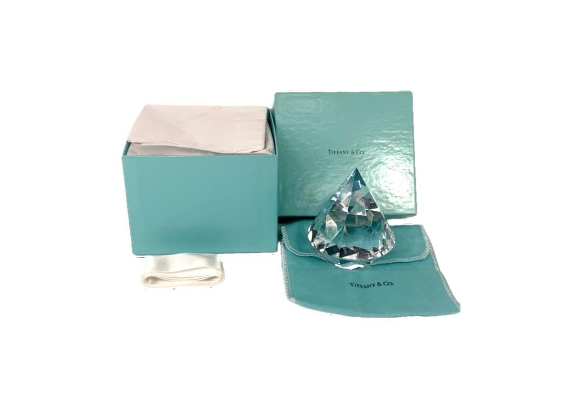 Contemporary Tiffany & Co Crystal Art Glass Modern Faceted Diamond Paperweight Sculpture For Sale