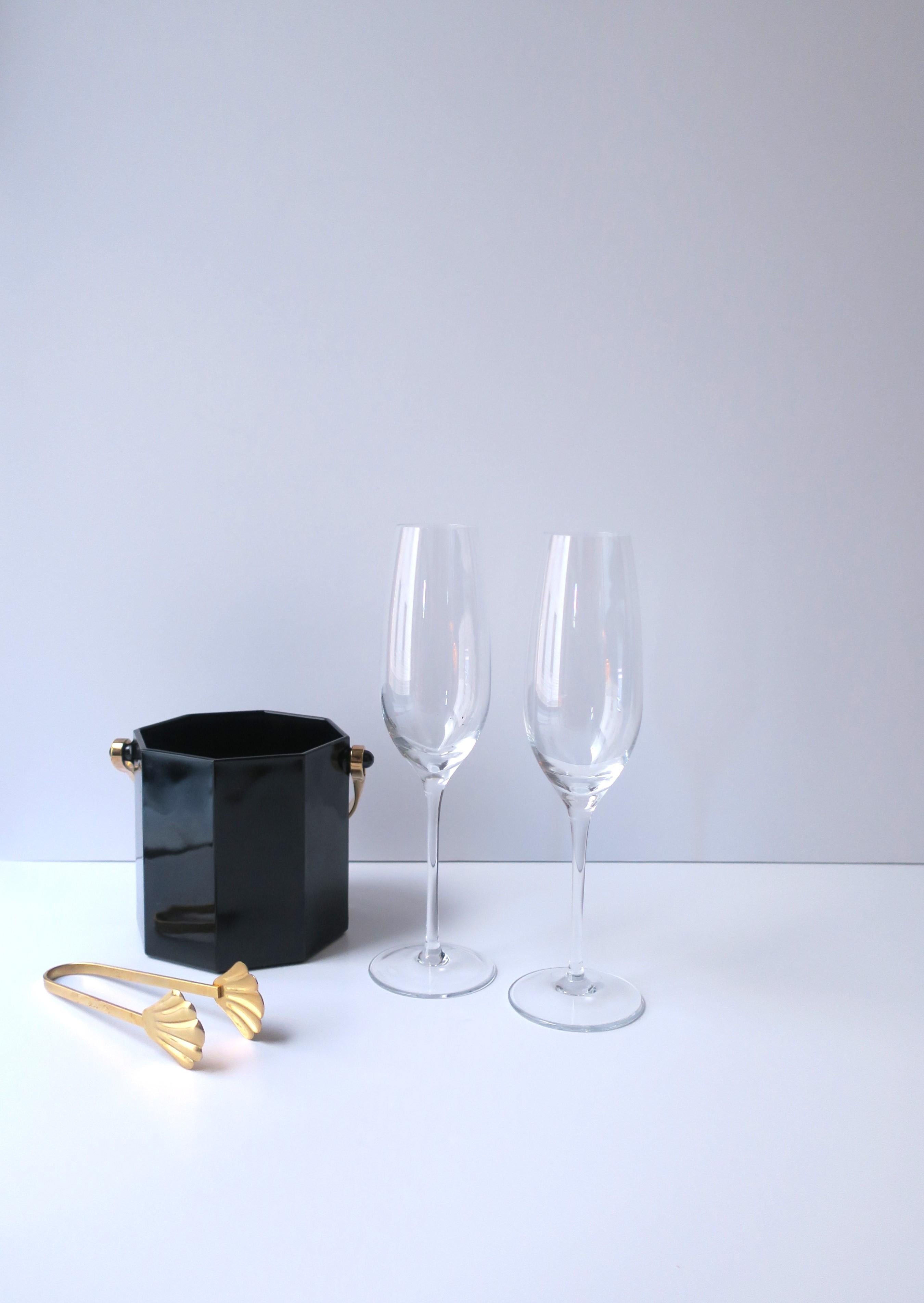 Kristall-Champagner-Gläser mit Flöten von Tiffany & Co., Paar (amerikanisch) im Angebot