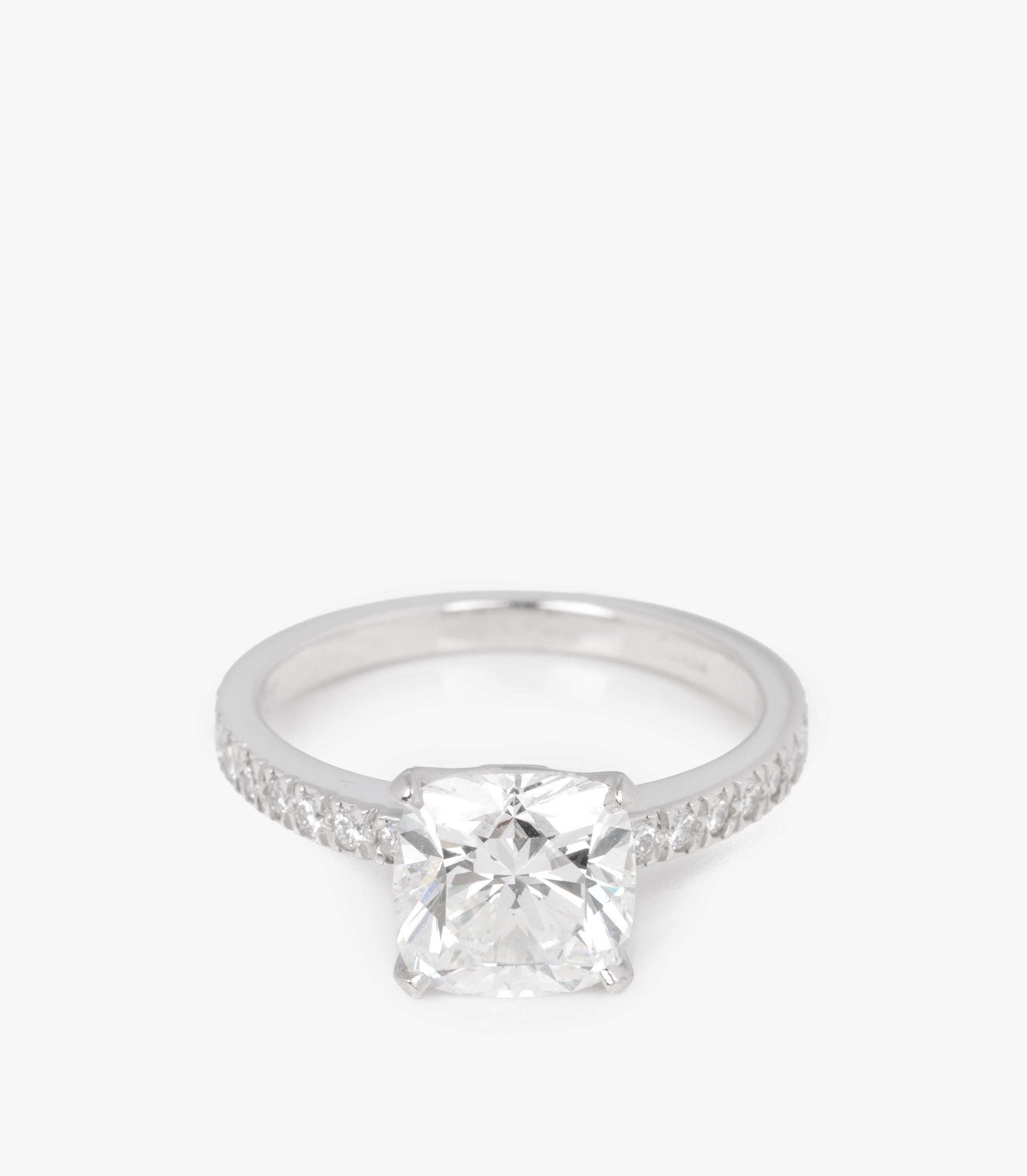 Women's or Men's Tiffany & Co. Cushion Cut 2.04ct Diamond Platinum Ring Set For Sale