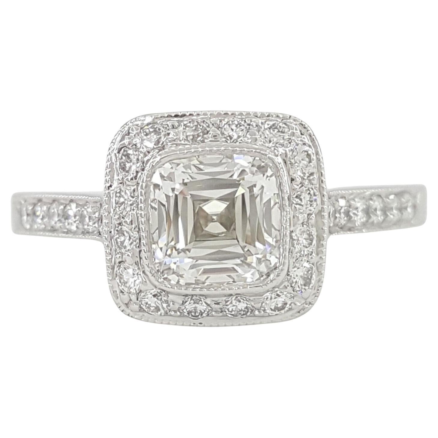 Tiffany 
Co. Anello di fidanzamento con Brilliante Modificato a Cuscino