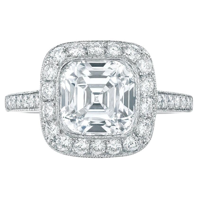 Tiffany
Co. Bague de fiançailles en platine avec diamant coussin de couleur D