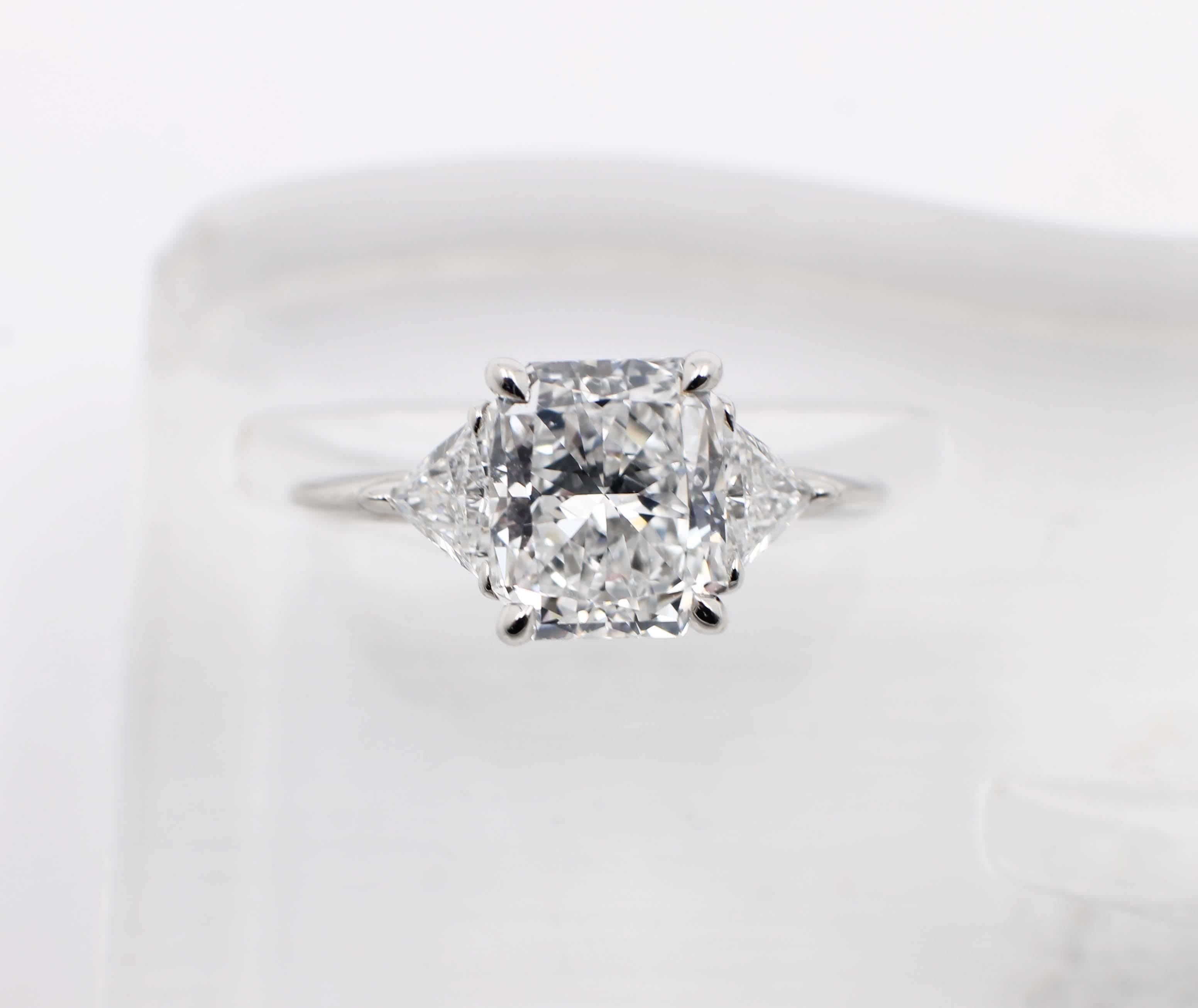 Women's Tiffany & Co. D VS1 2.50 Radiant Cut Platinum Diamond Engagement Ring 3.03 TCW