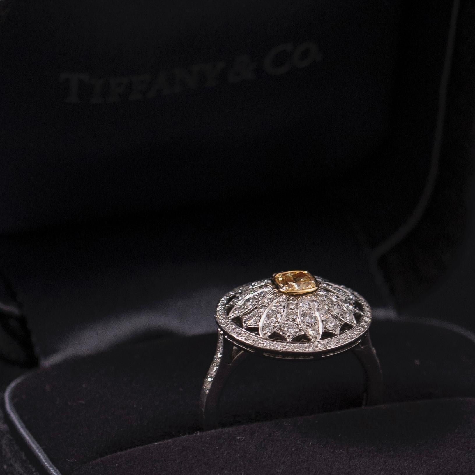 Tiffany & Co. Anello da cocktail con diamanti giallo-arancio 