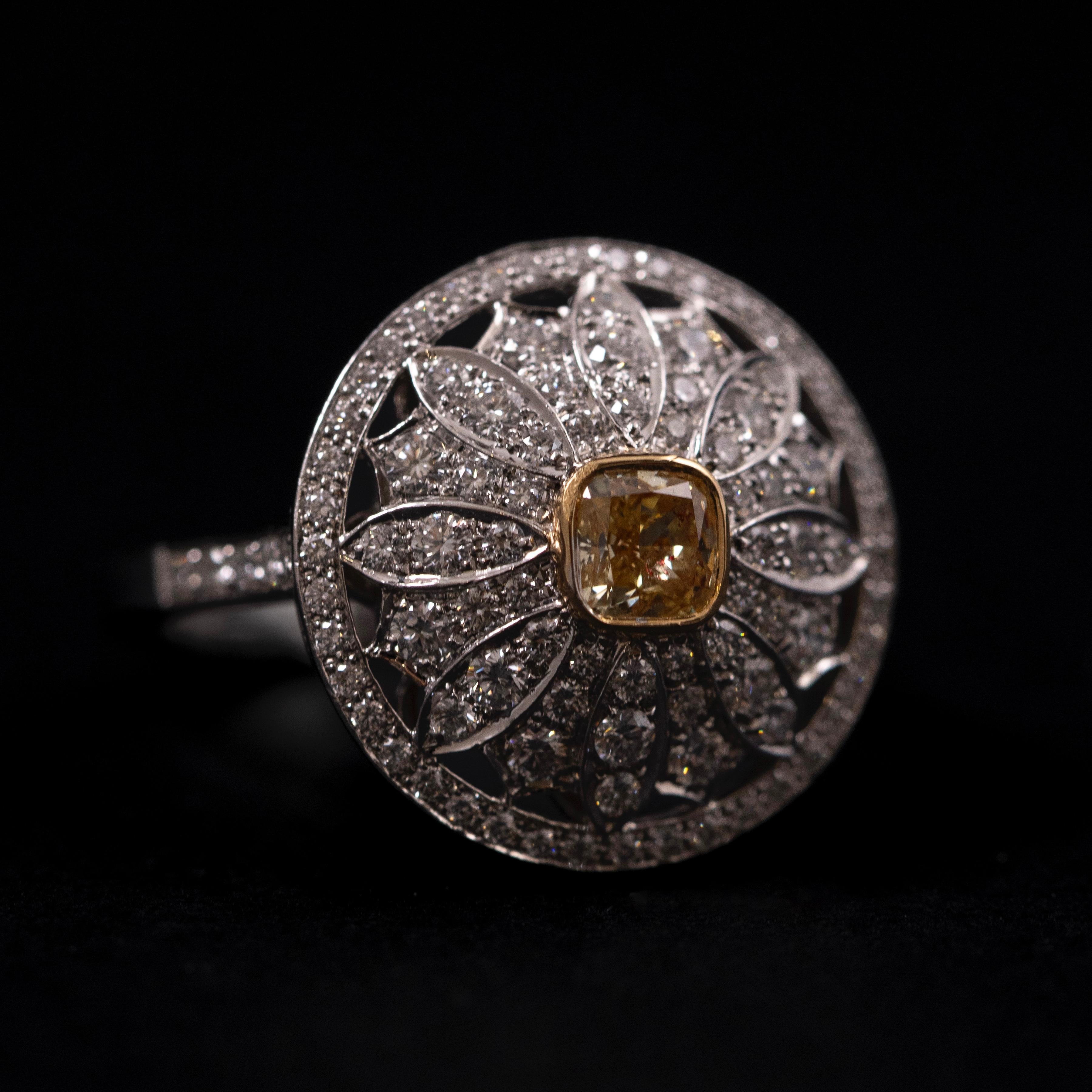 Tiffany & Co. Daisy Cushion Yellow Diamond Flower Cocktail Ring in oro platino in vendita 2