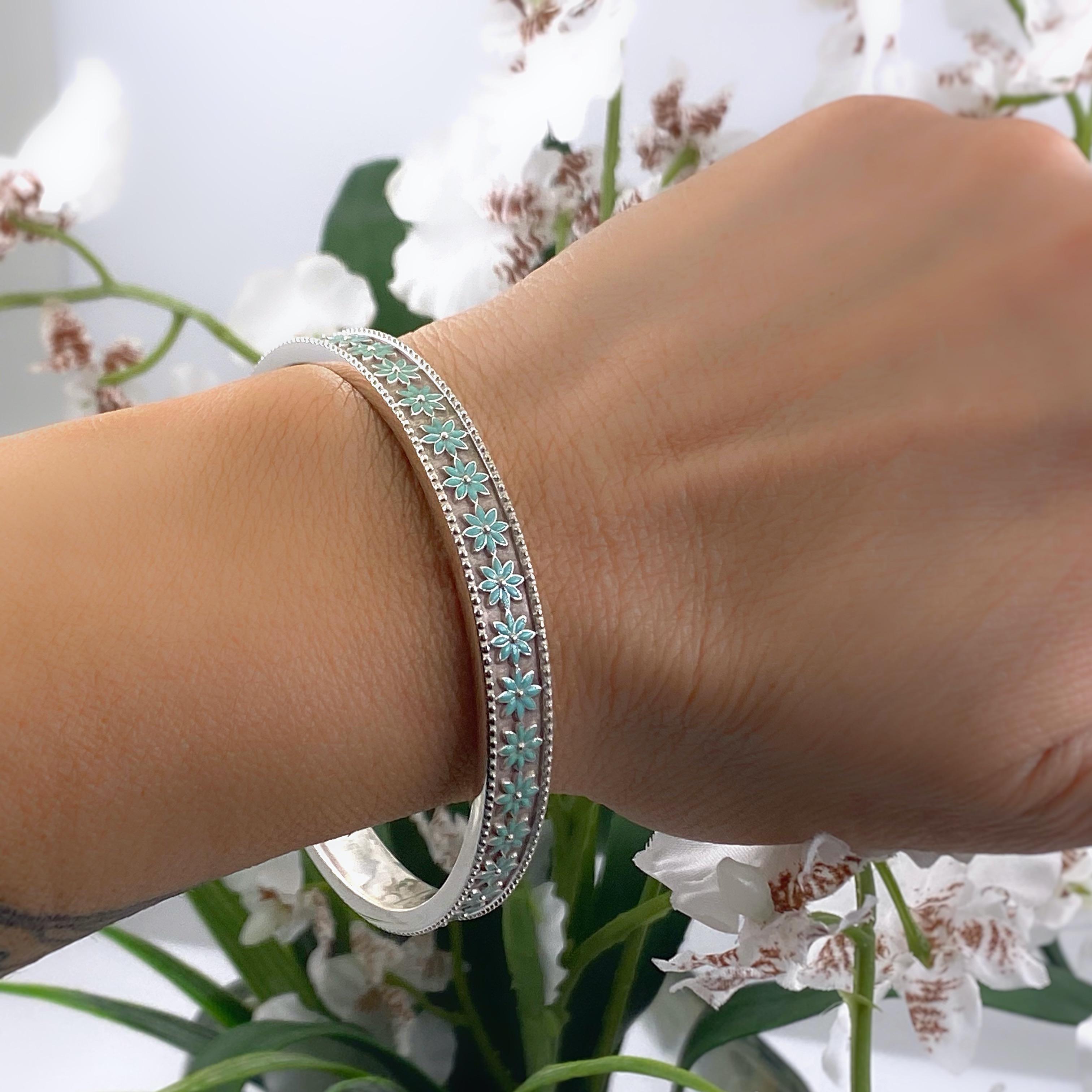 Women's Tiffany & Co. Daisy Flower Blue Enamel Bangle Bracelet in Sterling Silver