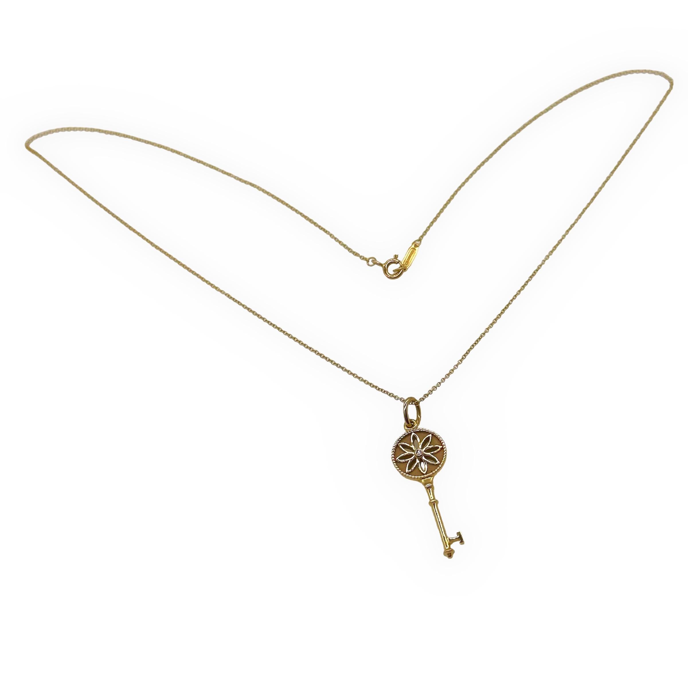 Tiffany & Co. Daisy Key Diamond Pendant Necklace 18kt Rose Gold For Sale 2