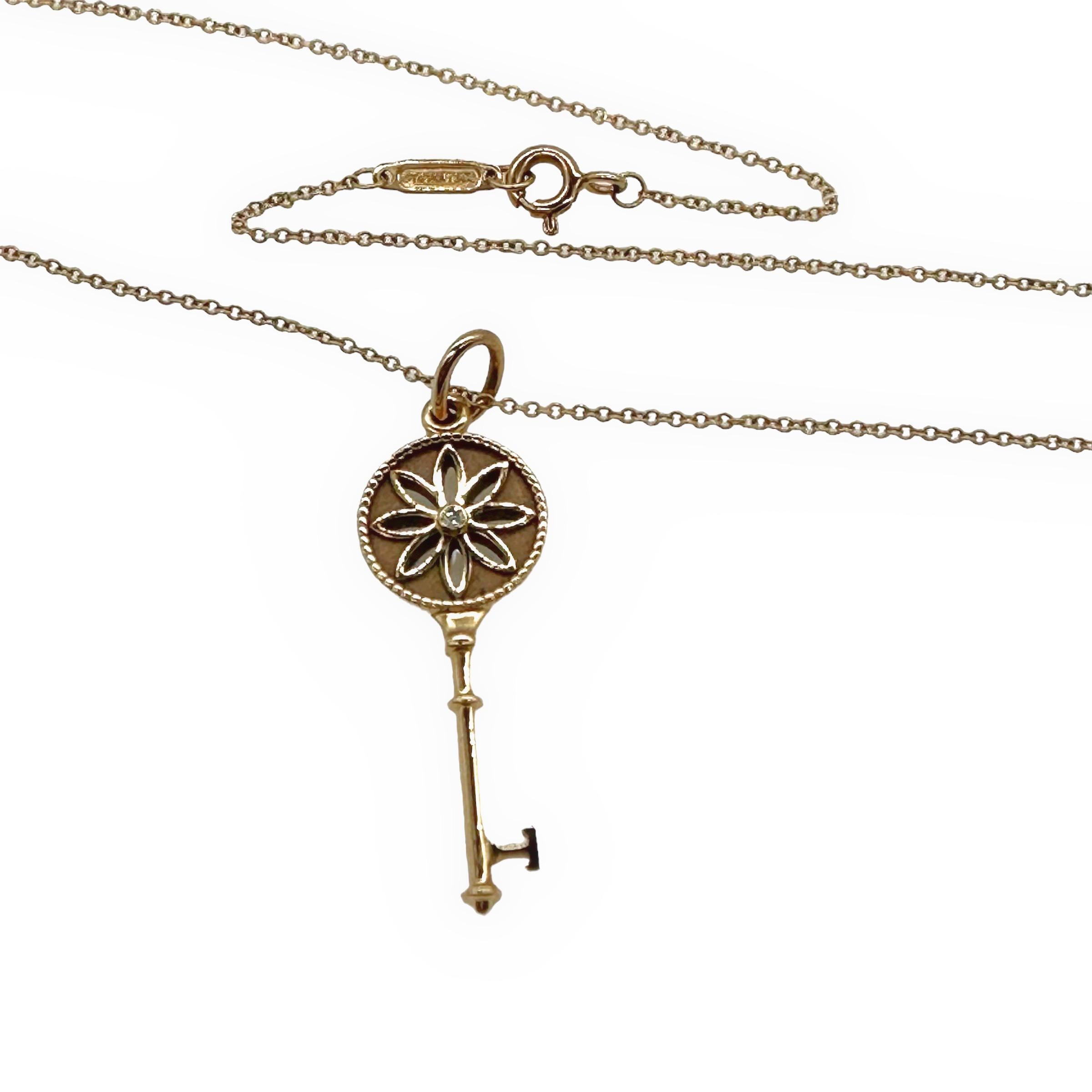 Tiffany & Co. Daisy Key Diamond Pendant Necklace 18kt Rose Gold For Sale 4