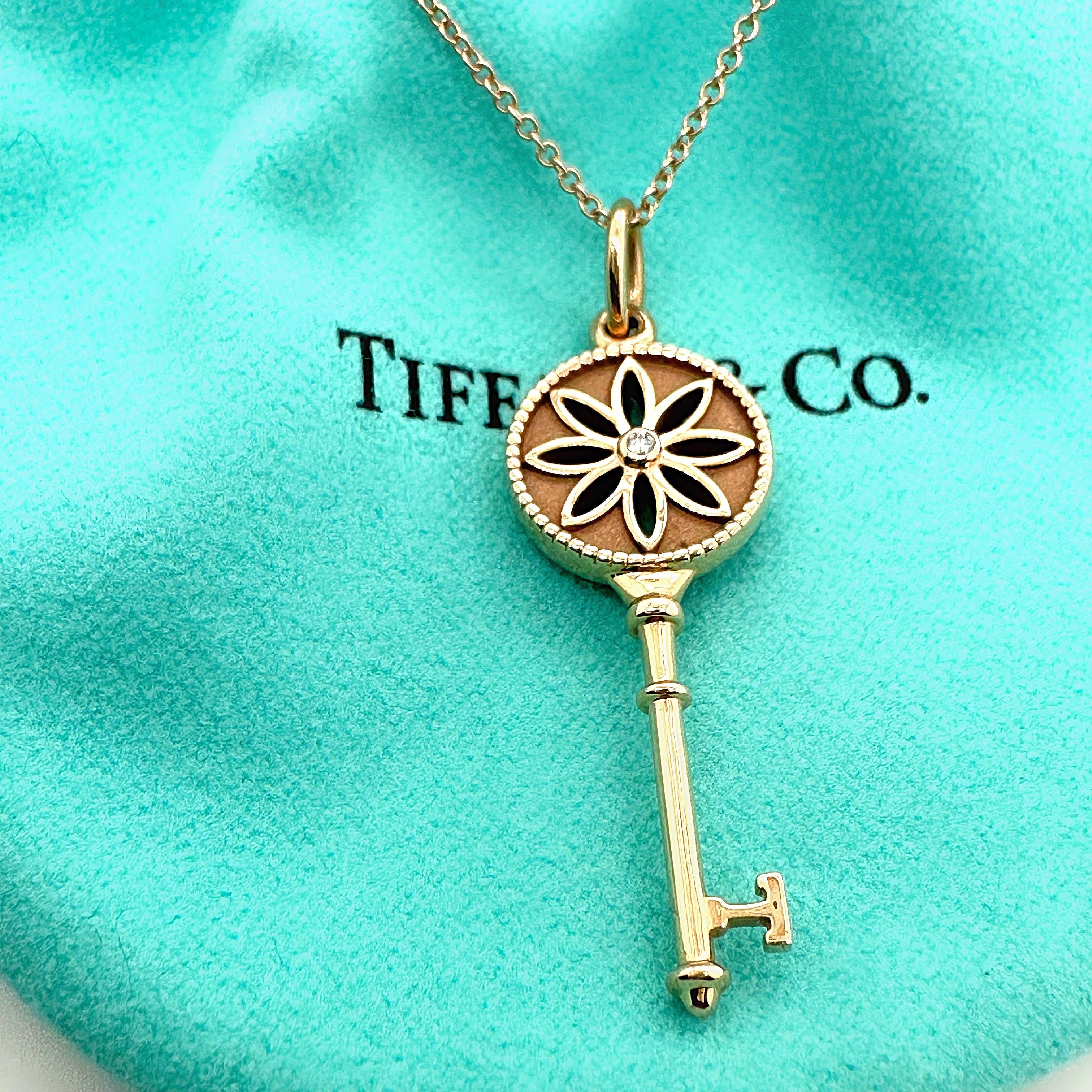 Round Cut Tiffany & Co. Daisy Key Diamond Pendant Necklace 18kt Rose Gold For Sale