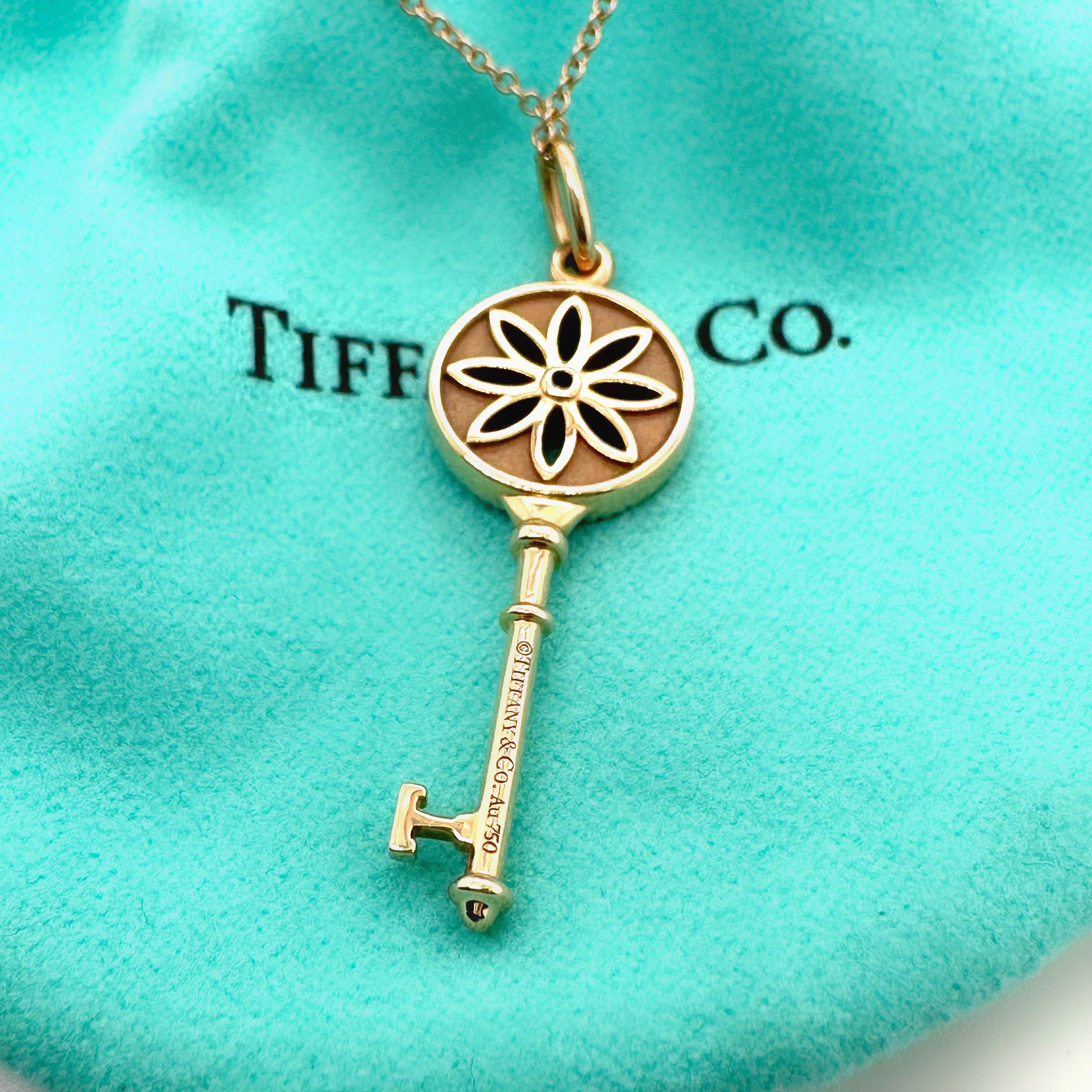 Tiffany & Co. Daisy Key Diamond Pendant Necklace 18kt Rose Gold In Good Condition For Sale In San Diego, CA