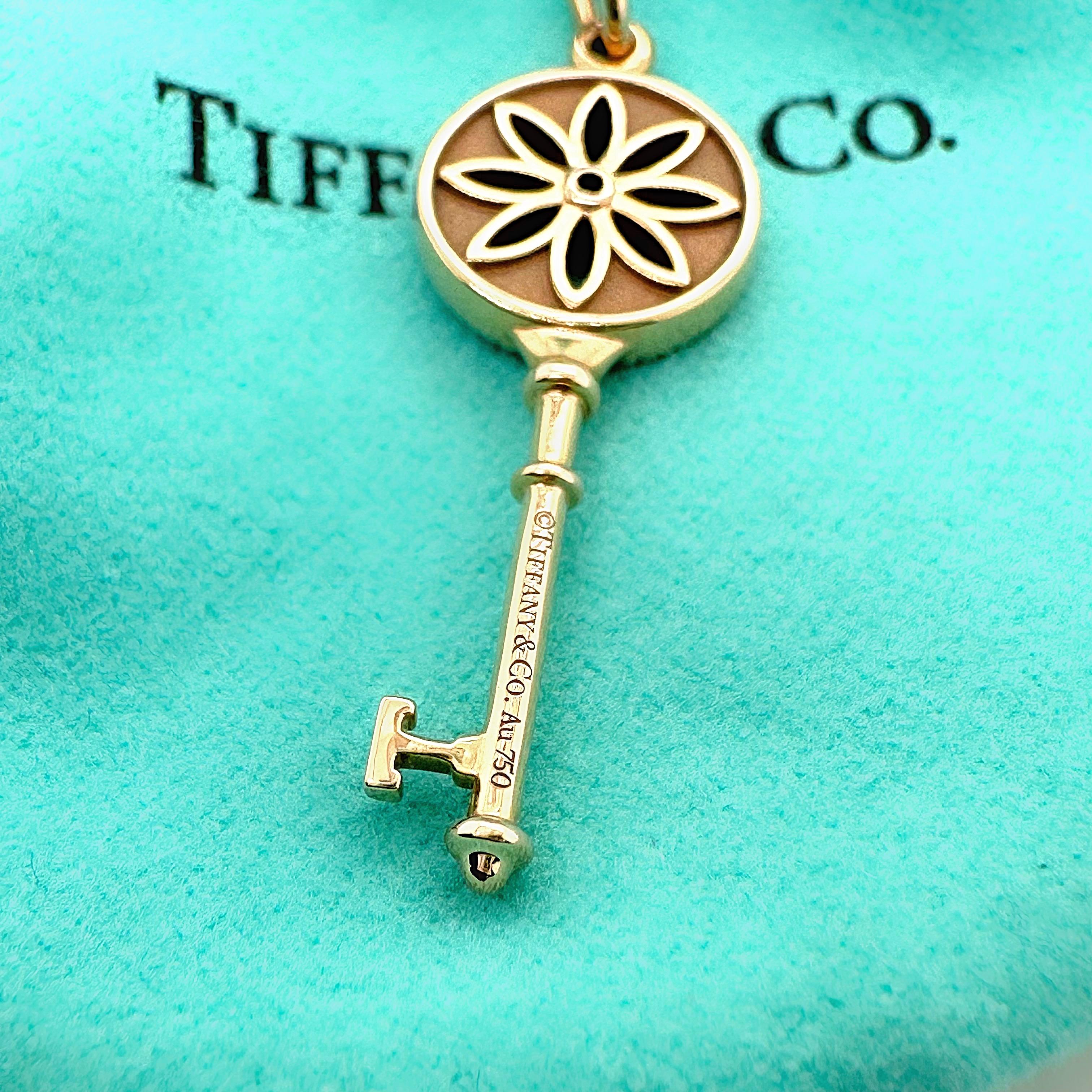 Women's or Men's Tiffany & Co. Daisy Key Diamond Pendant Necklace 18kt Rose Gold For Sale