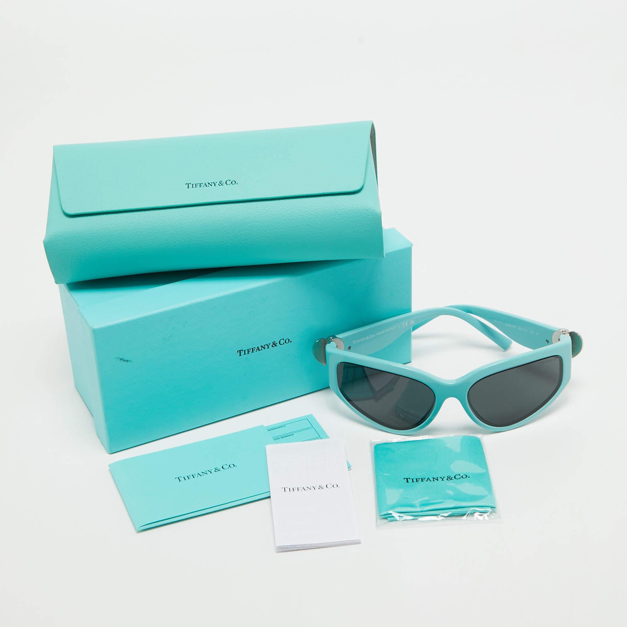 Tiffany & Co. Lunettes de soleil Return To Tiffany TF 4217 gris foncé Pour femmes en vente