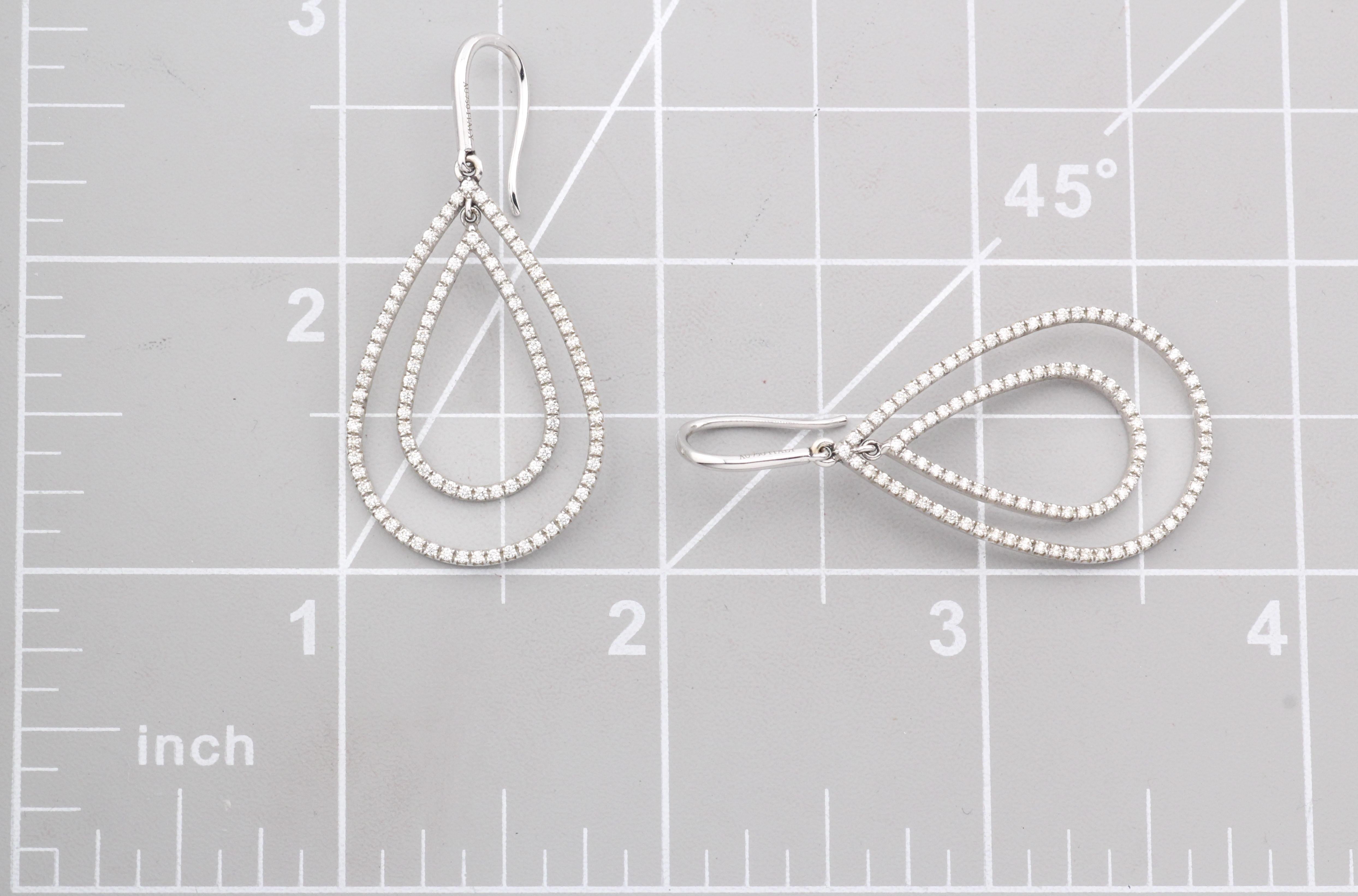 Tiffany & Co. Boucles d'oreilles double goutte en or blanc 18K avec diamants Bon état - En vente à Simpsonville, SC