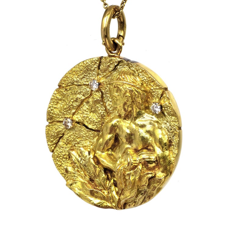 Tiffany & Co. Diamond 18K Yellow Gold Aquarius Zodiac Medallion Pendant In Excellent Condition For Sale In Miami, FL