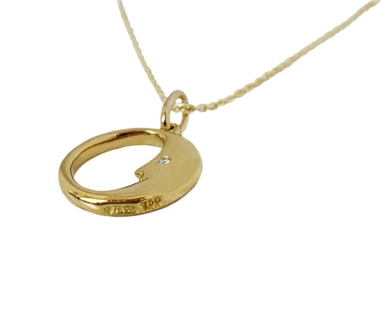 Mint condition
-18 k yellow gold
-Length: 16”
-Moon diameter: 0.5”
-Comes with Tiffany box