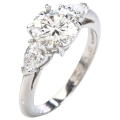 Tiffany & Co. Diamant 2,07 Karat F VS 1Platin Verlobungsring mit drei Steinen