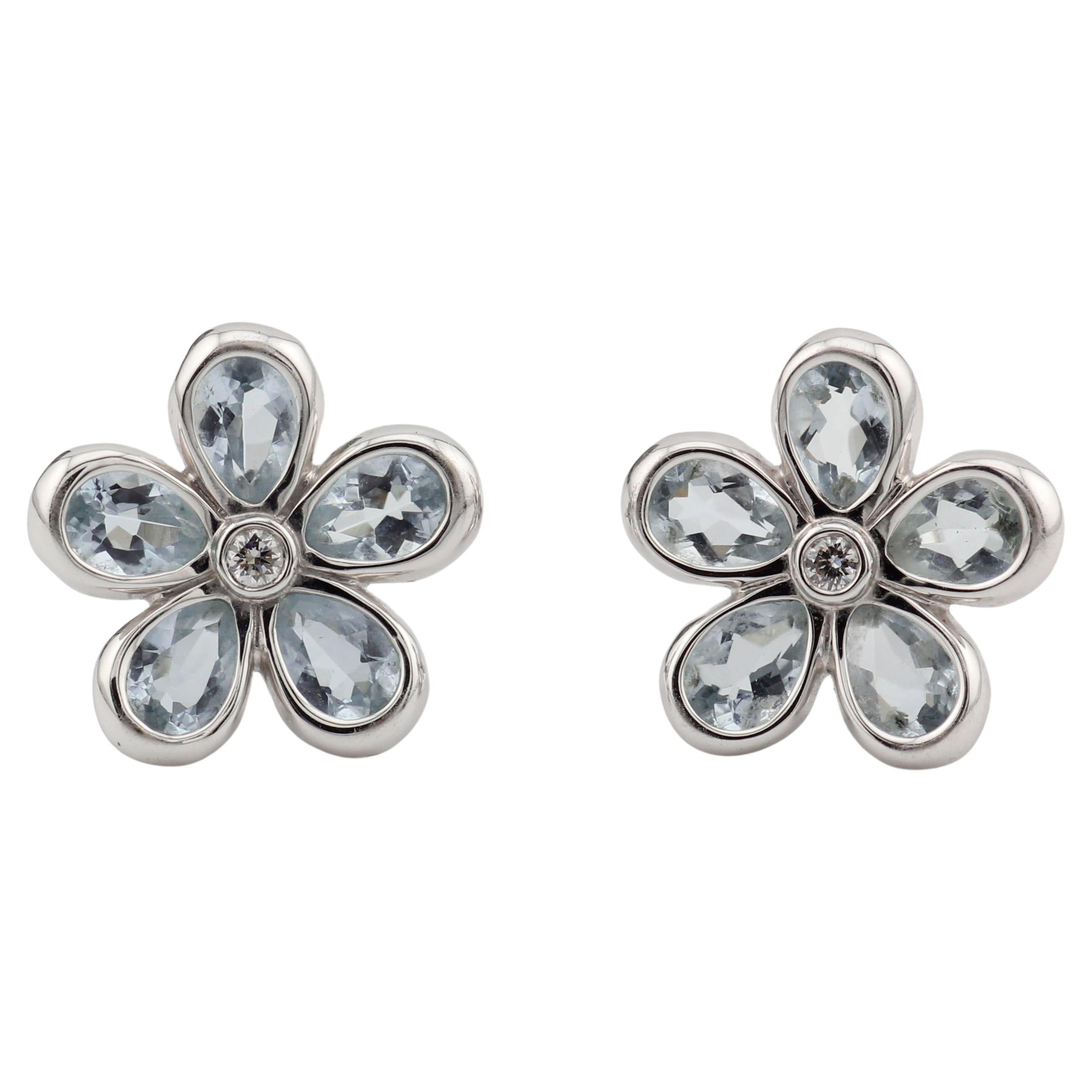 Tiffany & Co. Diamond and Aquamarine 18 Karat White Gold Garden Flower Earrings For Sale