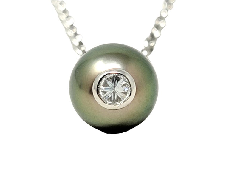 Tiffany & Co. Diamond and Cultured Tahitian Pearl Pendant Necklace in White Gold In Good Condition For Sale In Scottsdale, AZ