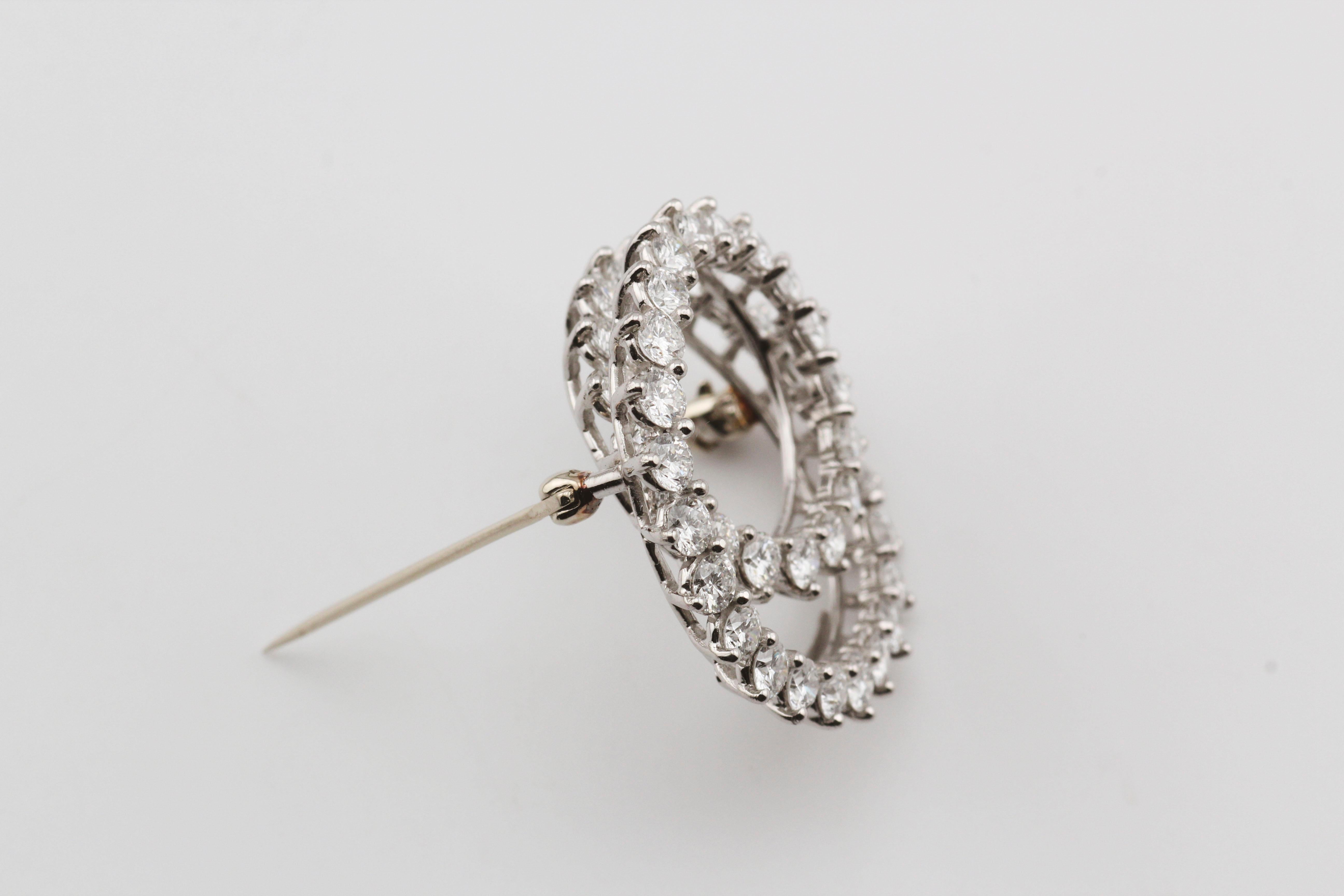 De las mujeres Tiffany & Co. Broche Remolino de Diamantes y Platino en venta