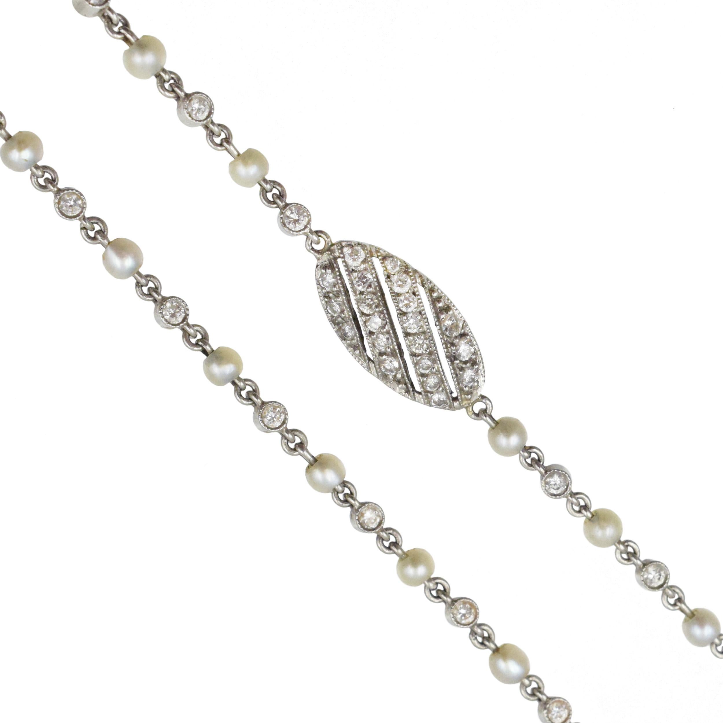 Tiffany & Co. Lange Kette aus Platin mit Diamanten und Saatperlen Damen im Angebot