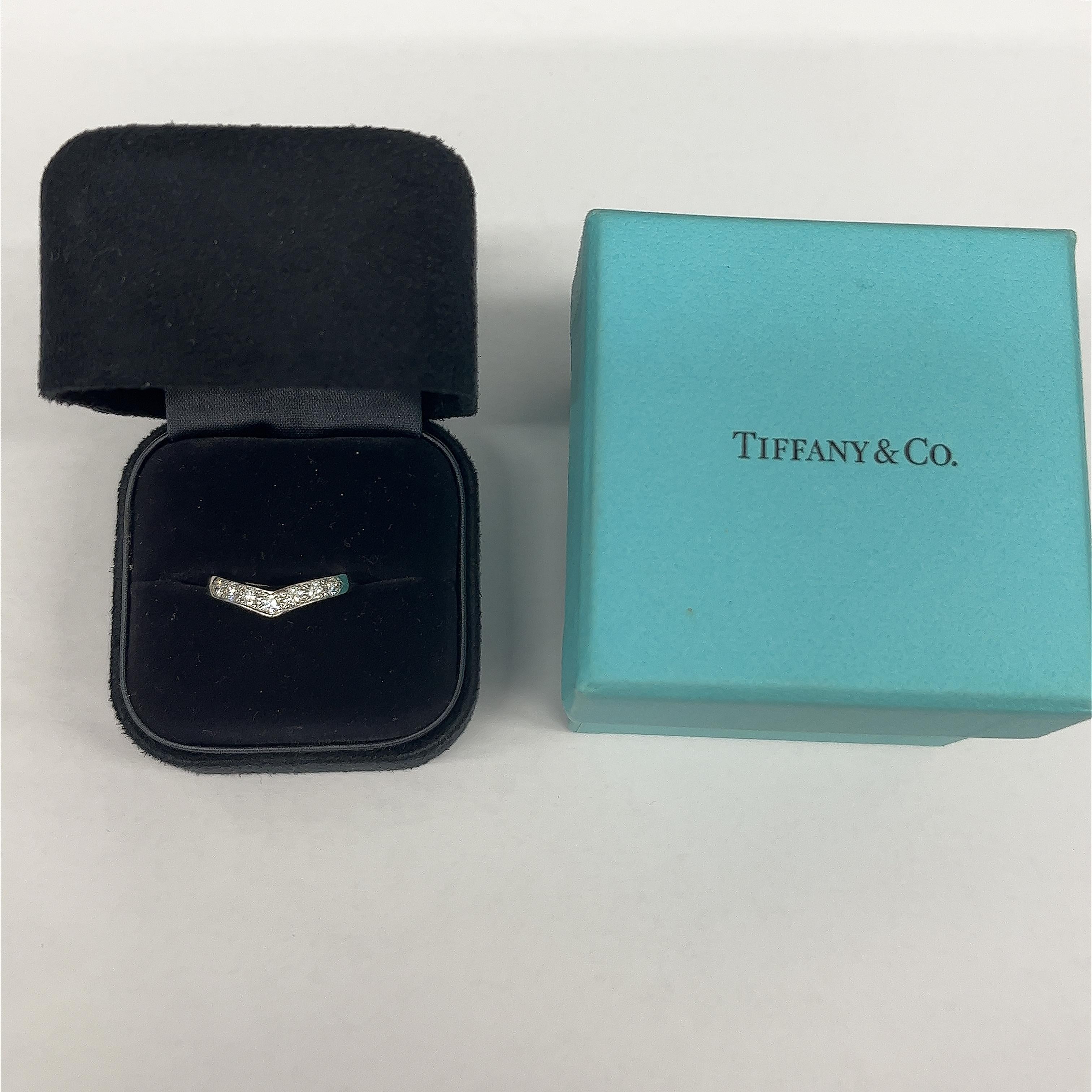 Tiffany & Co. Diamond Anniversary ring set in Platinum with 7 diamonds, 0.35ct For Sale 3