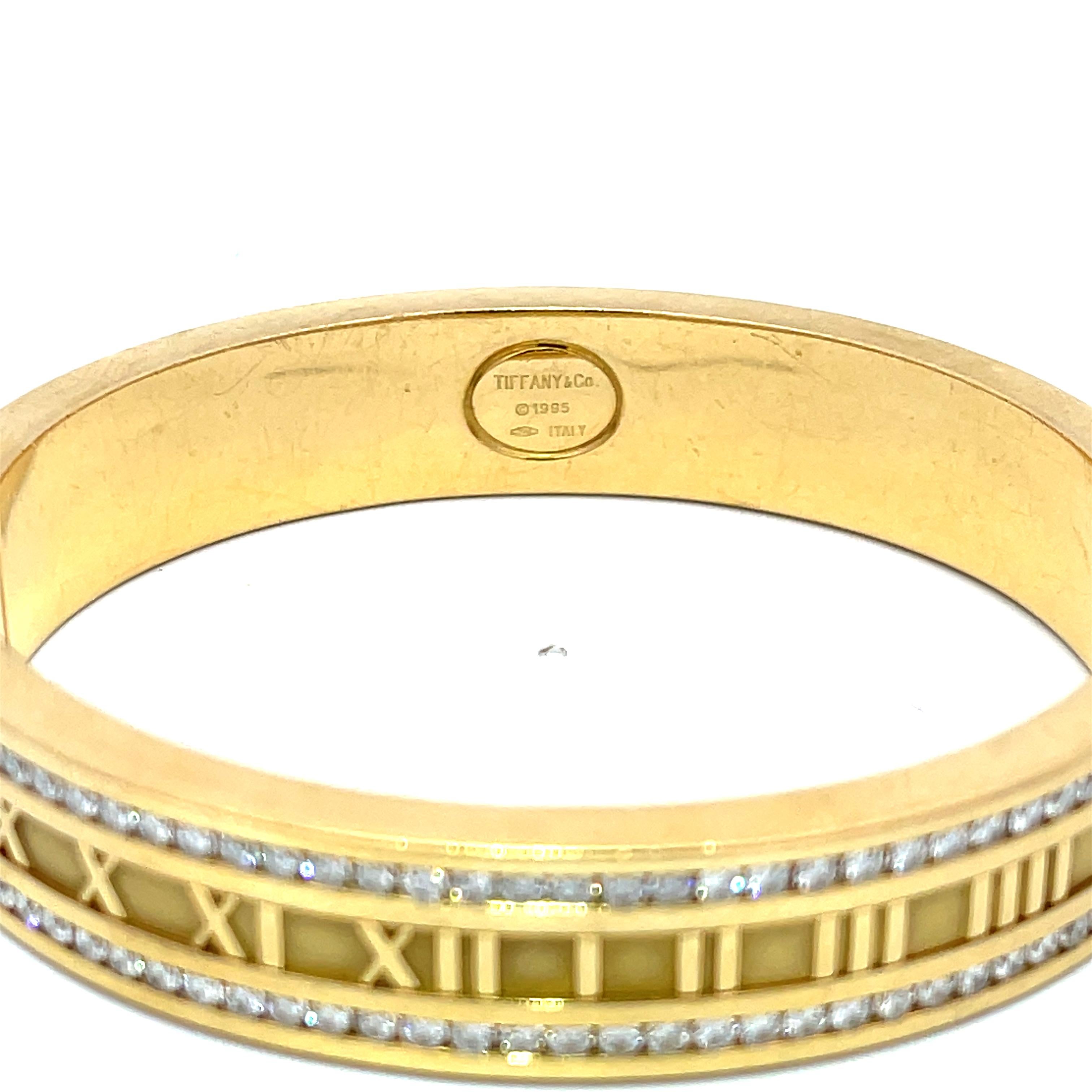 Taille ronde Tiffany & Co. Bracelet Atlas en or jaune 18 carats avec diamants en vente