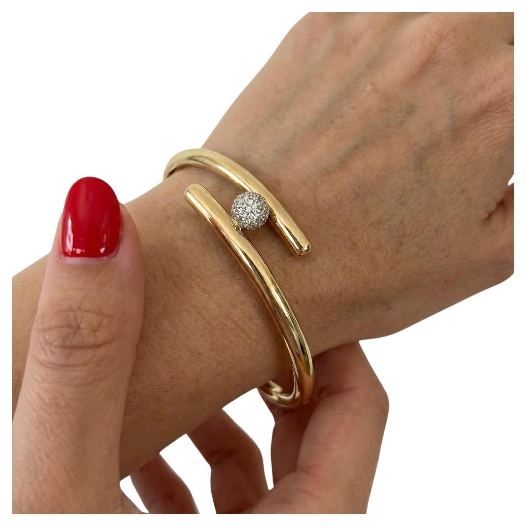 Tiffany 
Co. Diamond Bangle Bracelet – 18K Yellow Gold 
Platinum For Sale