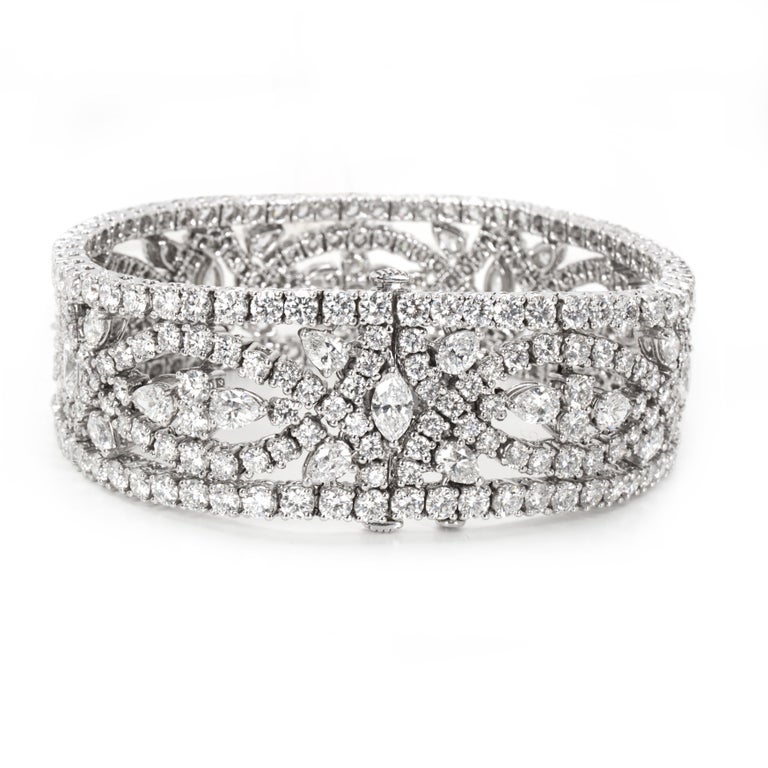Tiffany and Co. Diamond Clover Bracelet in Platinum 30.20 ...