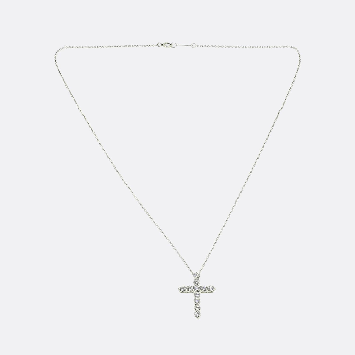 Tiffany & Co. Collana con croce di diamanti In condizioni buone in vendita a London, GB