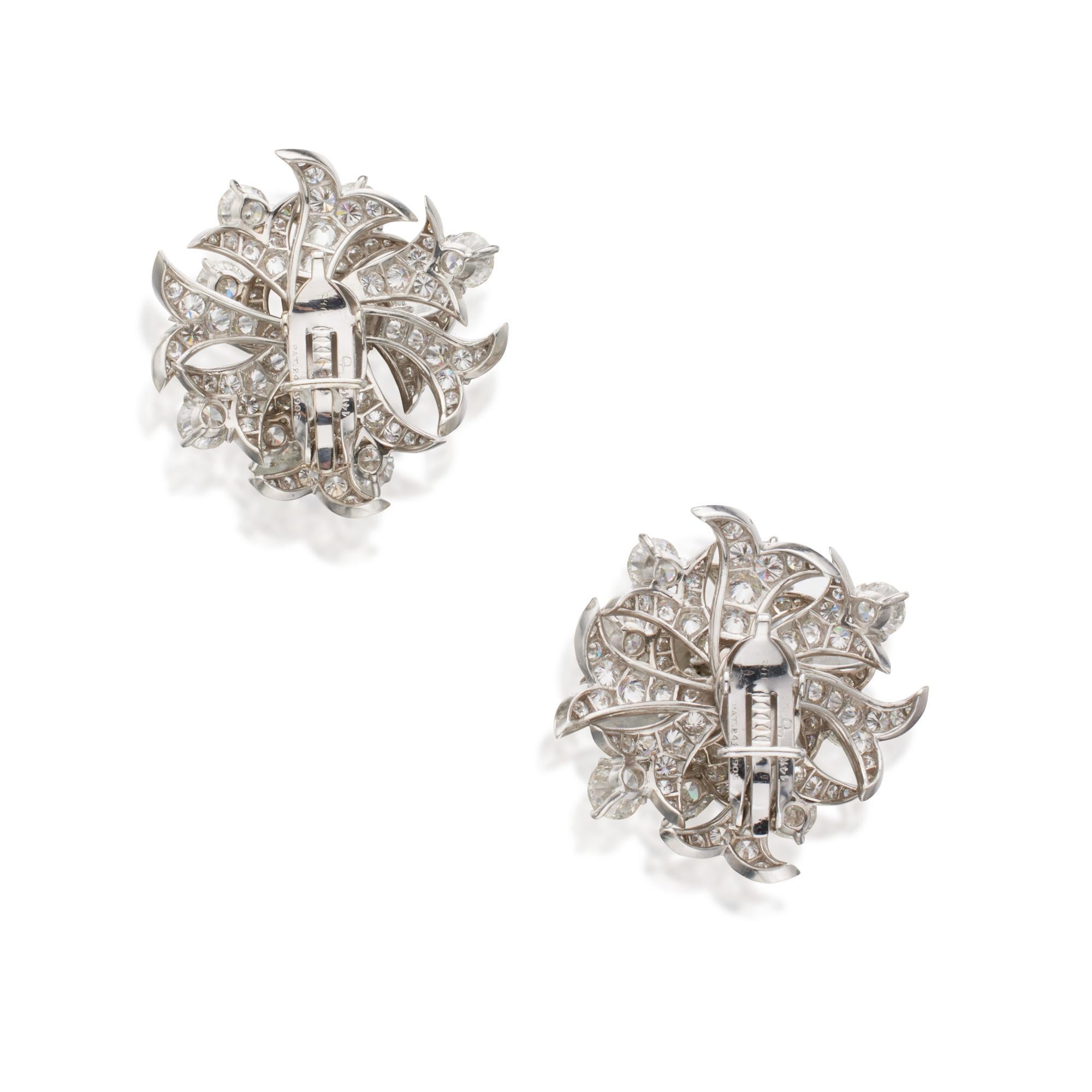 Artiste Donald Claflin Boucles d'oreilles Tiffany & Co en diamants en vente