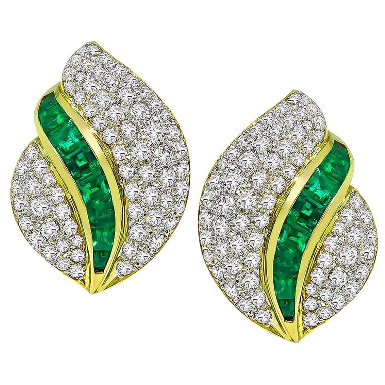 Tiffany and Co. Diamond Emerald Gold Earrings For Sale at 1stdibs