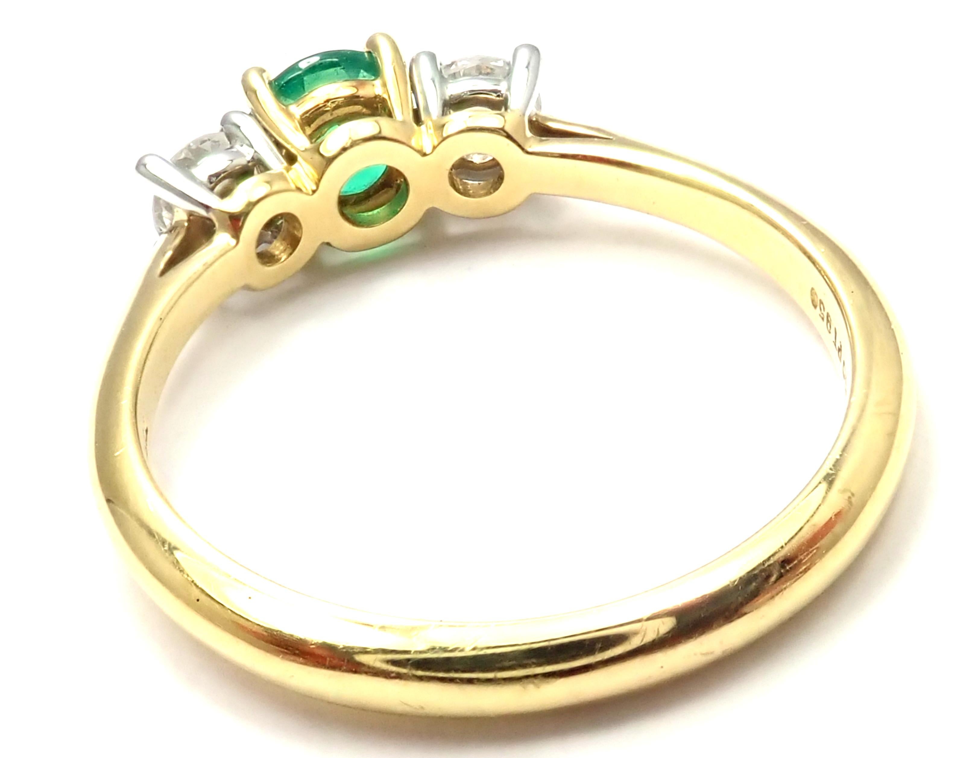 Tiffany & Co. Diamond Emerald Three-Stone Platinum Yellow Gold Band Ring In Excellent Condition In Holland, PA