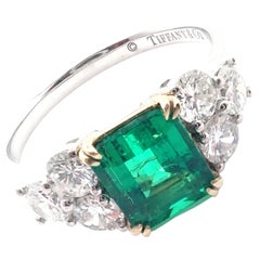 Tiffany & Co Diamond Emerald White And Yellow Gold Cocktail Ring