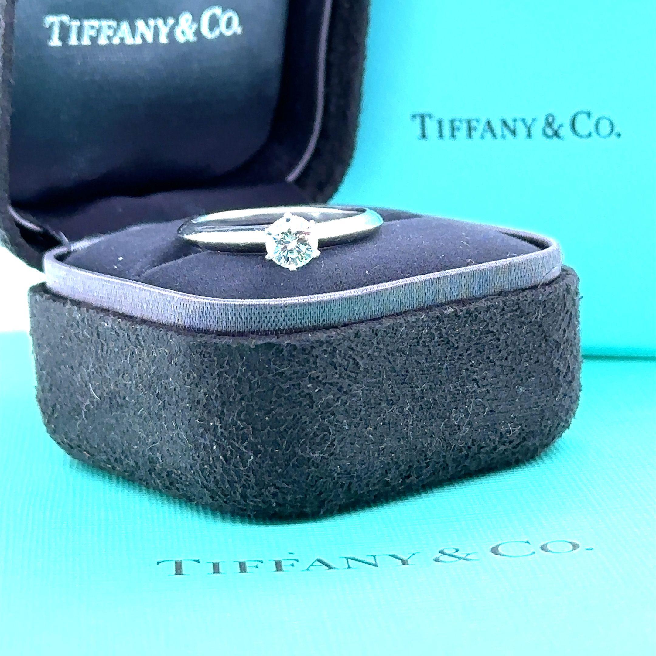 Women's Tiffany & Co Diamond Engagement Ring 0.52ct For Sale