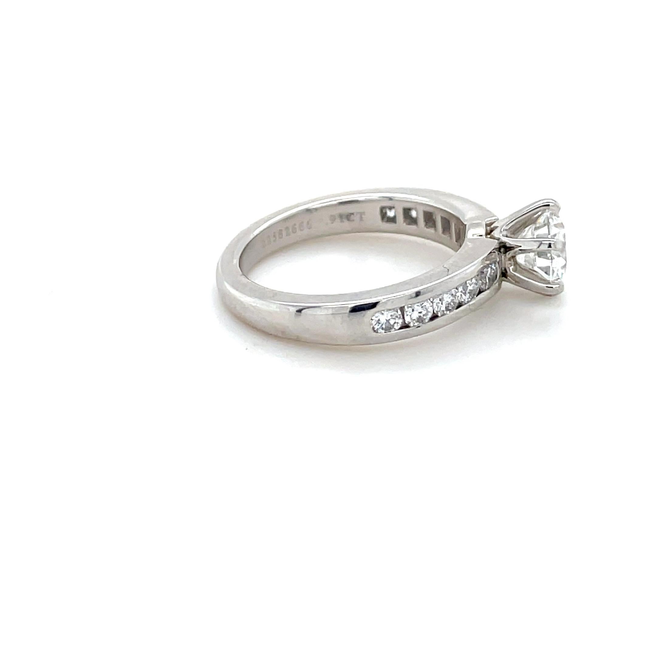 Tiffany & Co., Diamond Engagement Ring In Excellent Condition For Sale In Chicago, IL
