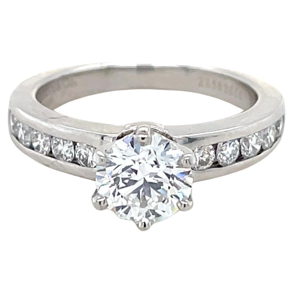 Verlobungsring von Tiffany & Co. mit Diamanten