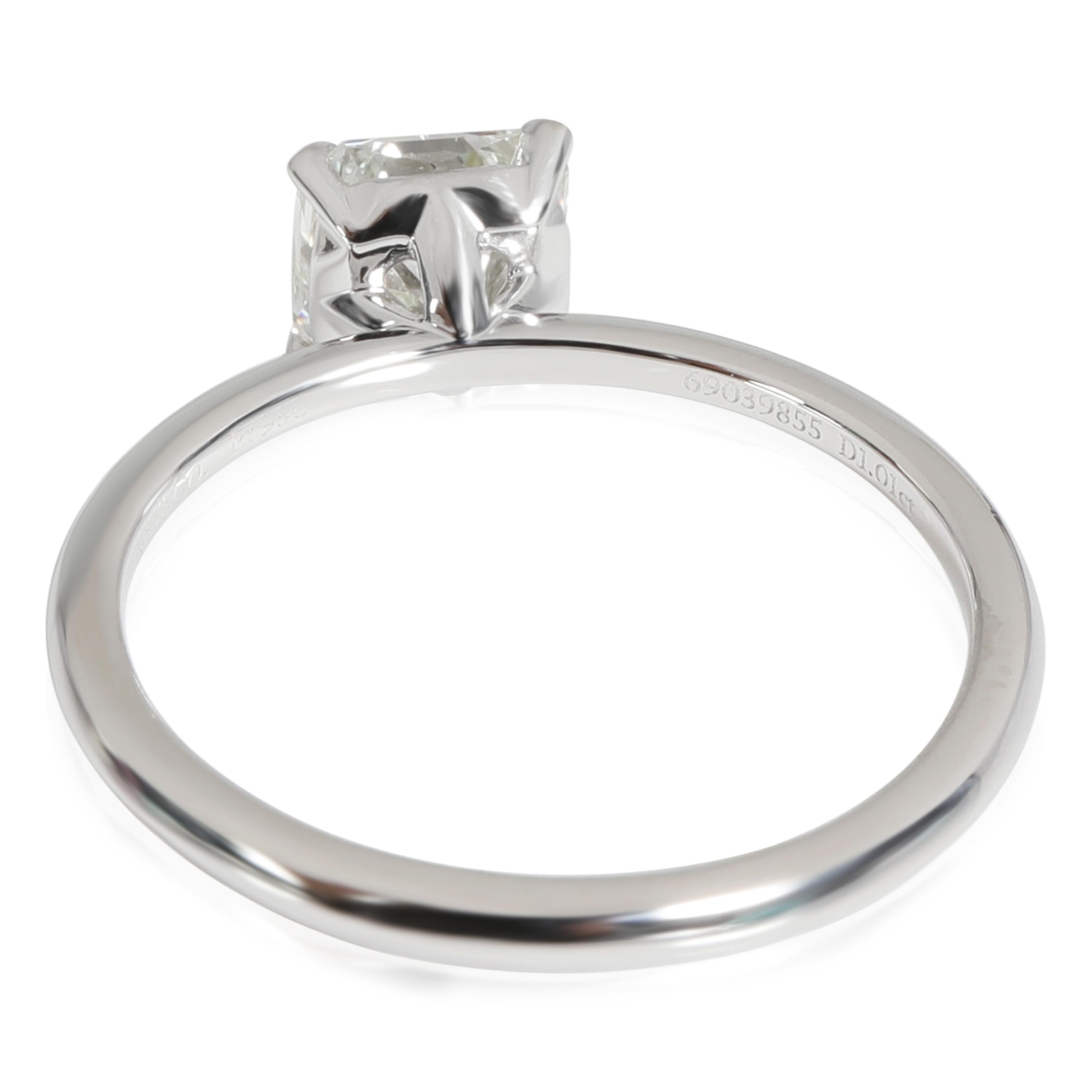 Tiffany & Co. Bague de fiançailles en platine avec diamant G-H VS1 1,01 carat poids total Pour femmes en vente