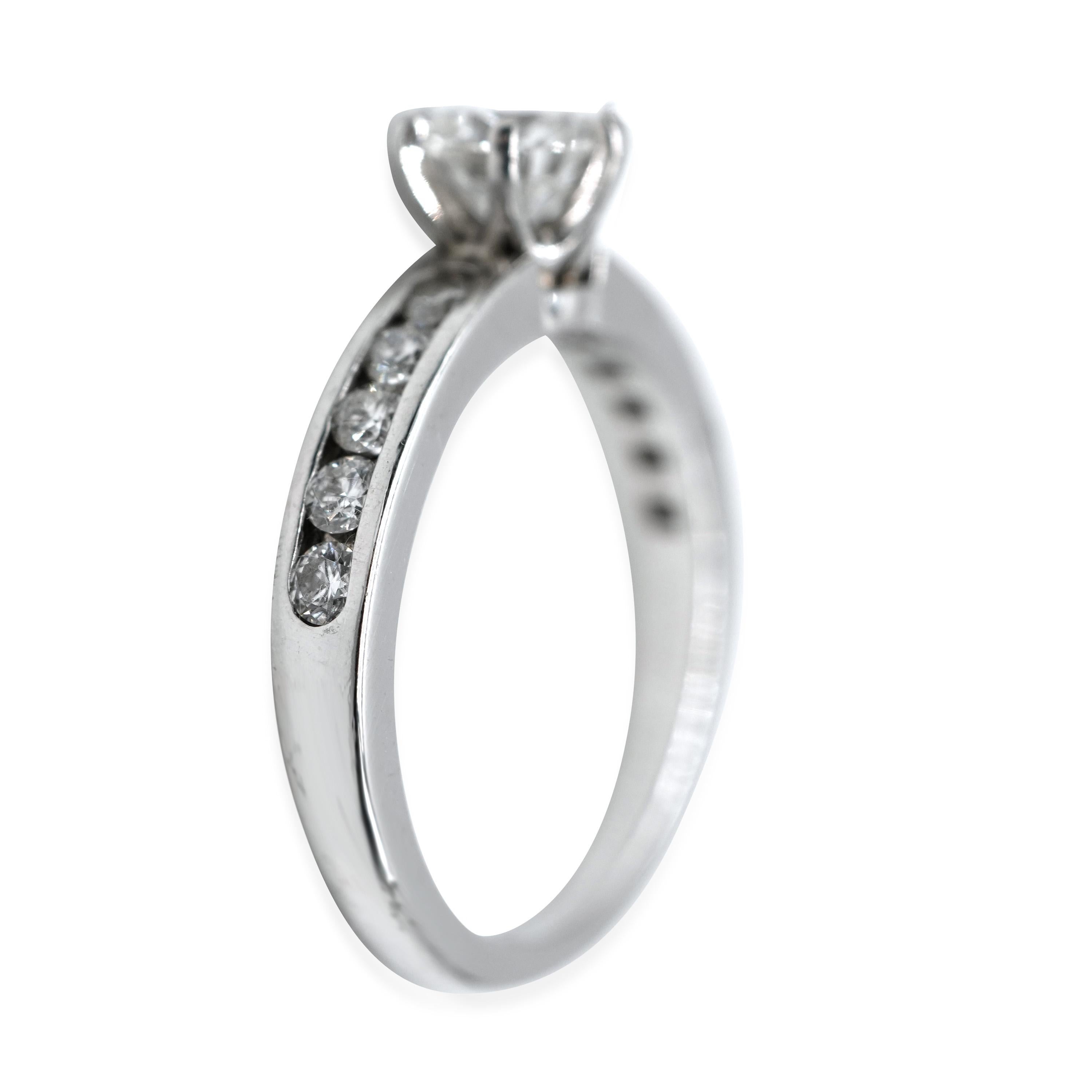 Tiffany & Co. Diamond Engagement Ring in Platinum G VVS1 1.05 CTW In Excellent Condition For Sale In New York, NY