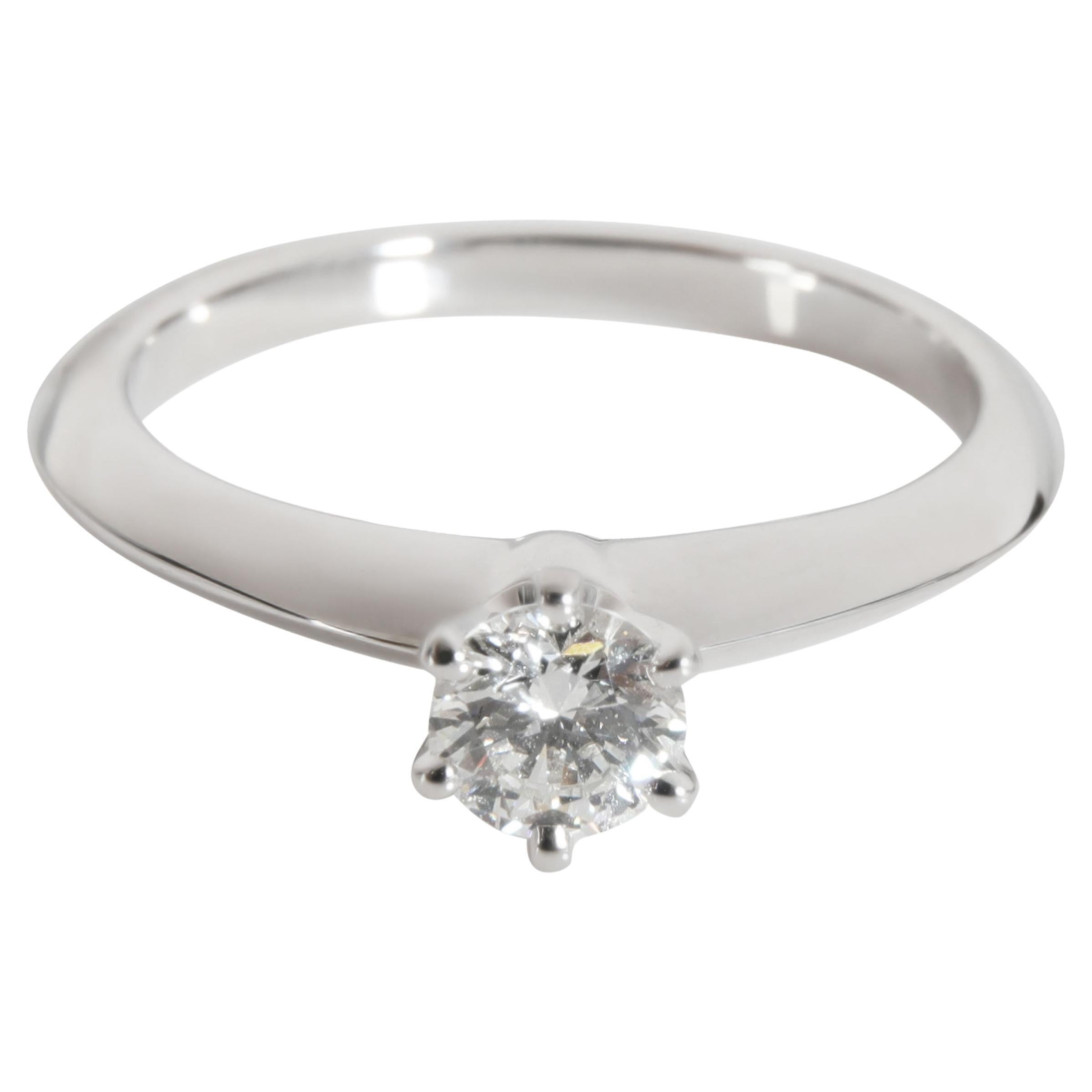 Tiffany & Co. Bague de fiançailles avec diamant en platine et platine I VS1 0,33 carat en vente
