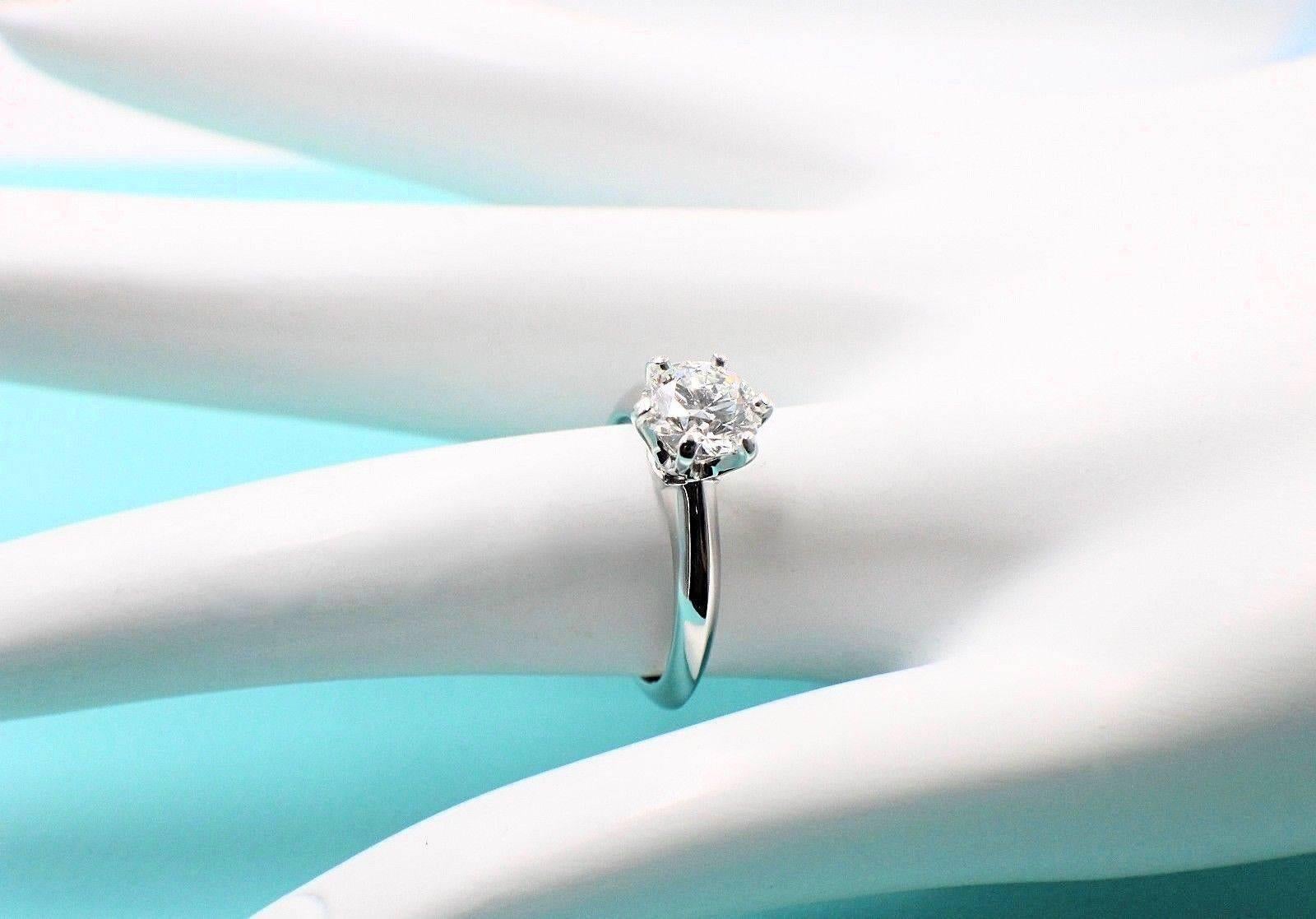 Women's Tiffany & Co. Diamond Engagement Ring Round 1.09 Carat I VS2