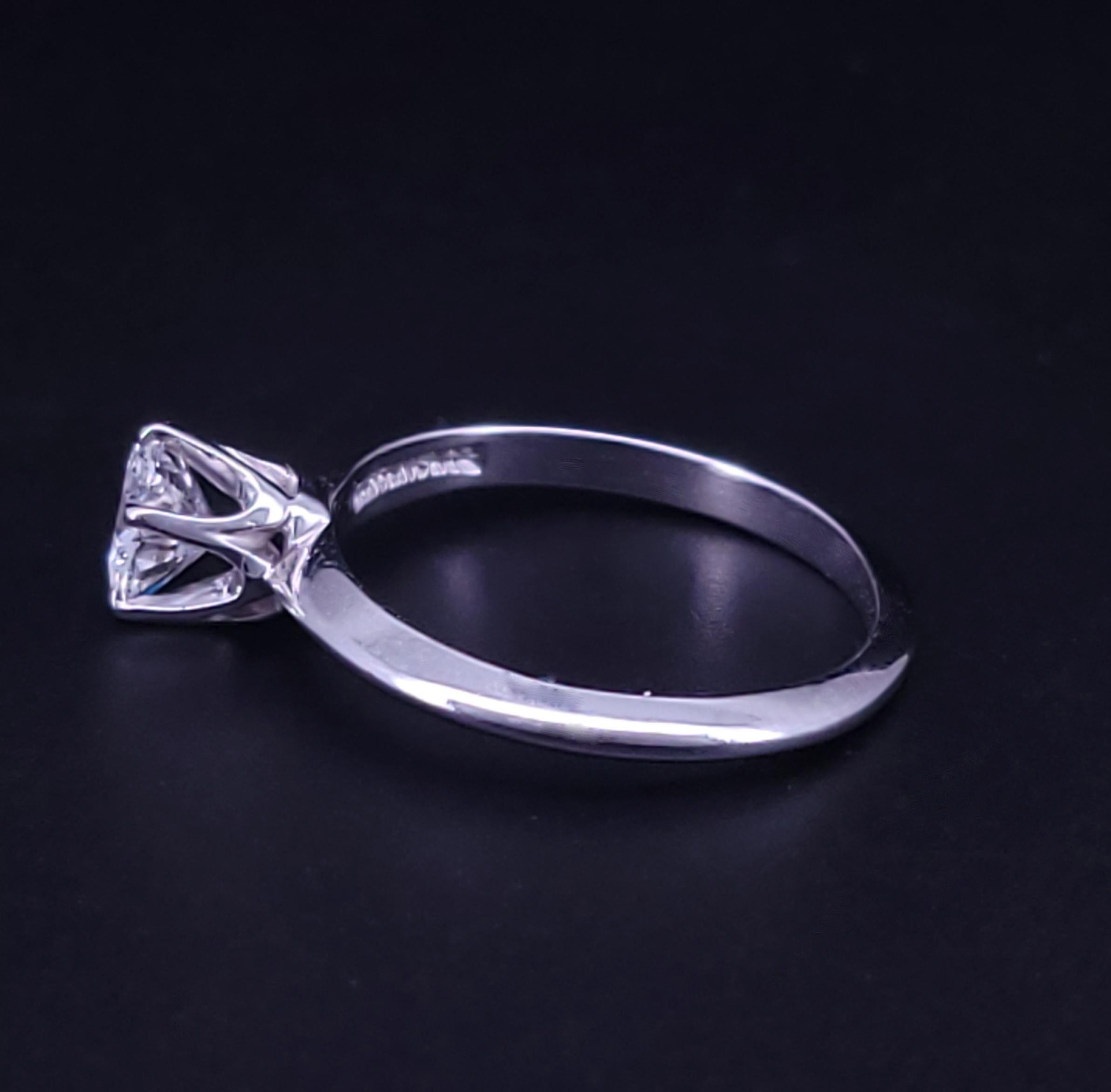 Tiffany & CO Diamond Engagement Ring Size 4.75 en venta 1