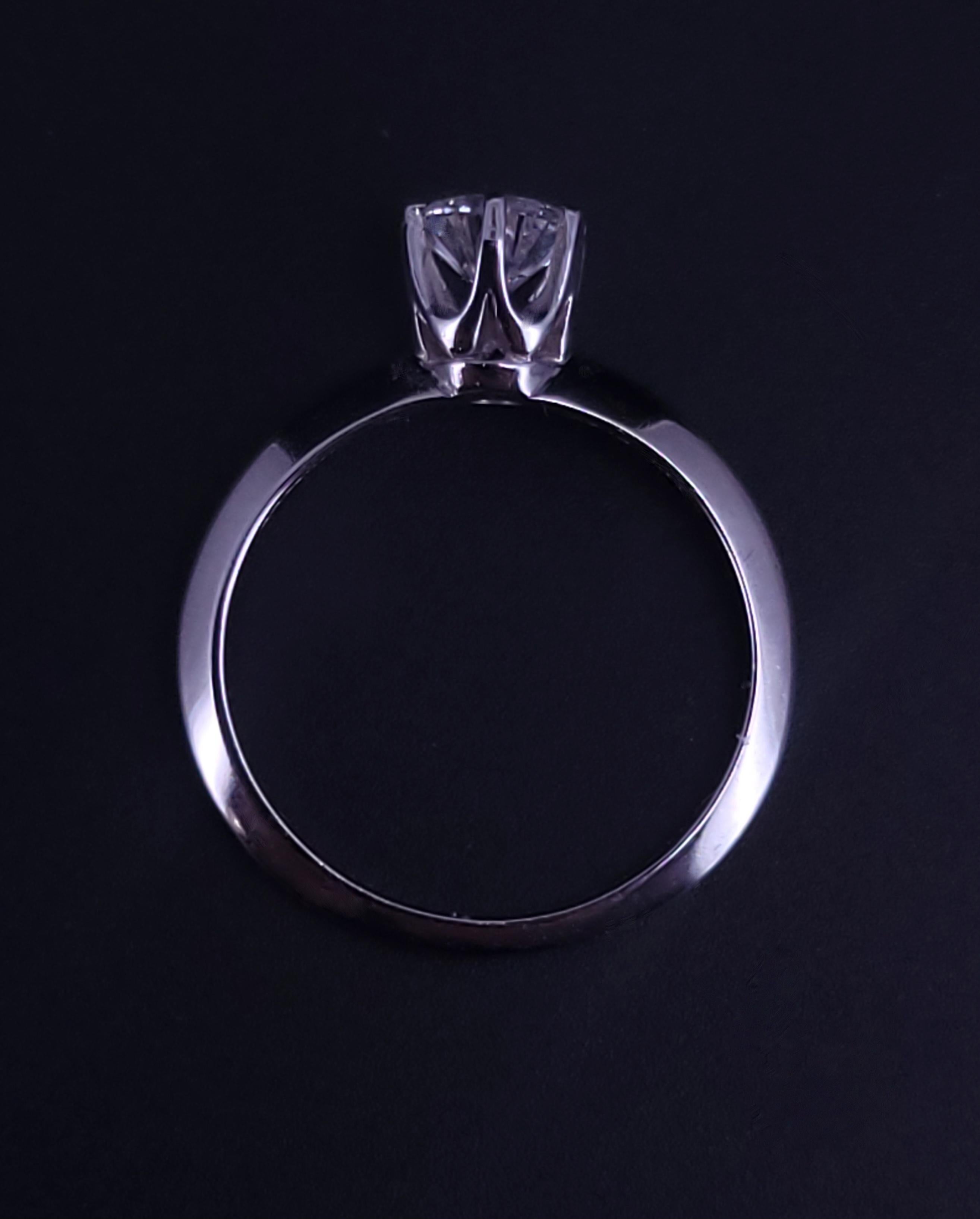 Tiffany & CO Diamond Engagement Ring Size 4.75 en venta 2