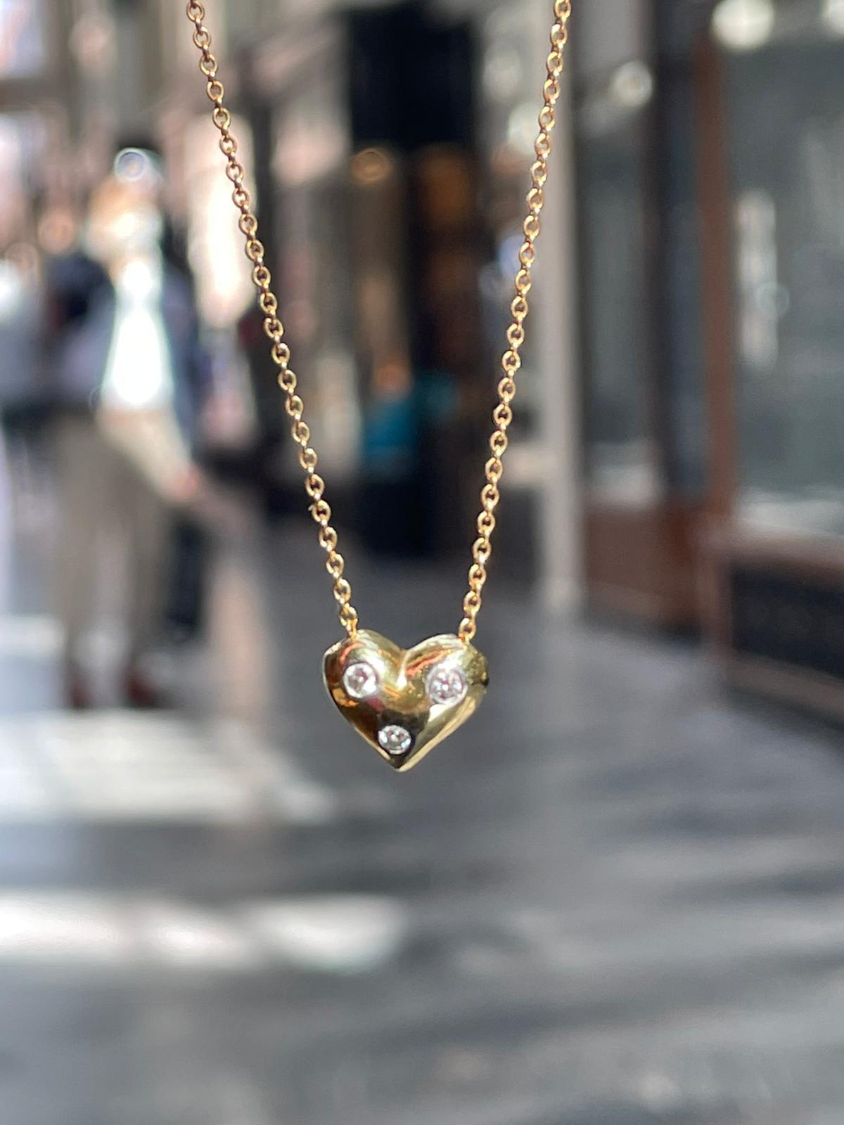 Tiffany & Co. Diamond Etoile Heart Shaped Pendant Necklace 18 Karat Yellow Gold In Good Condition In London, GB