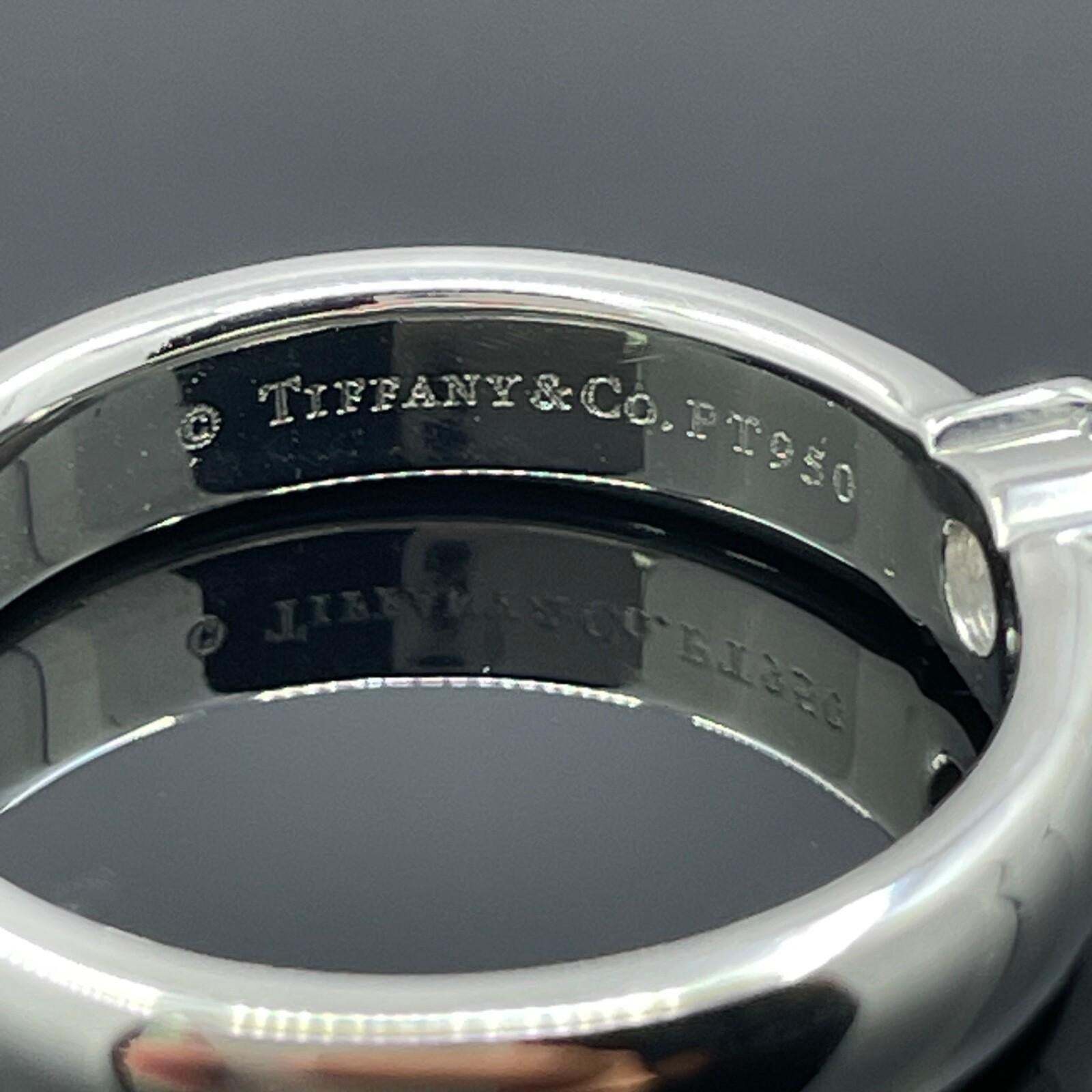 Tiffany & Co. Anello solitario in platino con diamante Etoile da 0,28 ct. in vendita 2